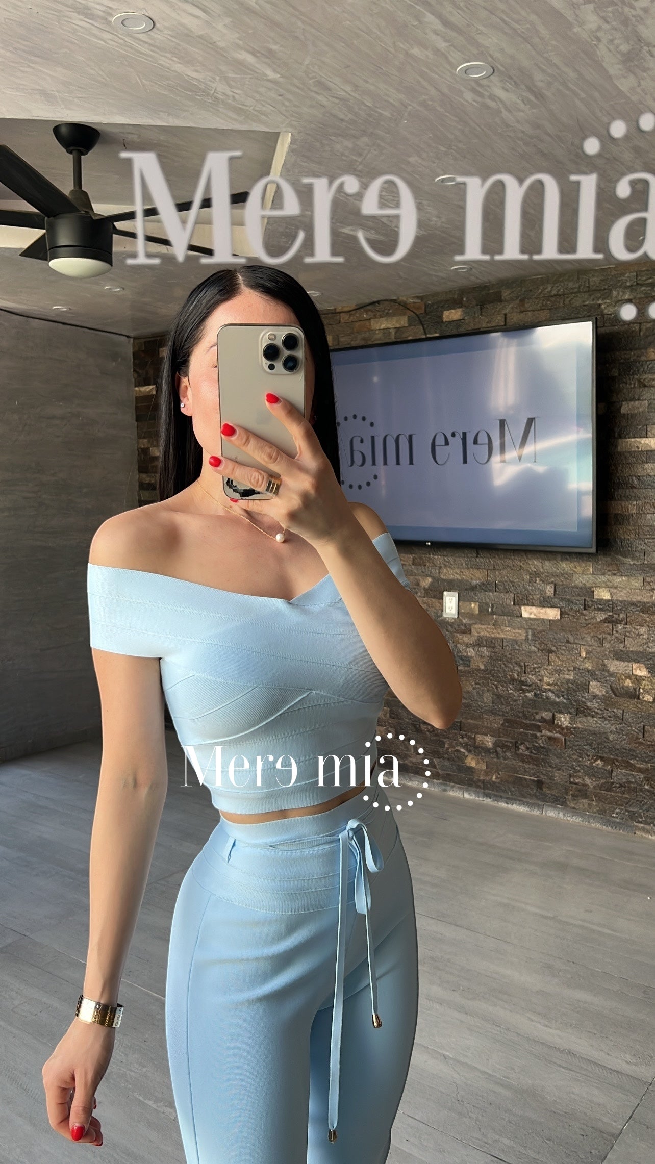 Crop top azul hombros