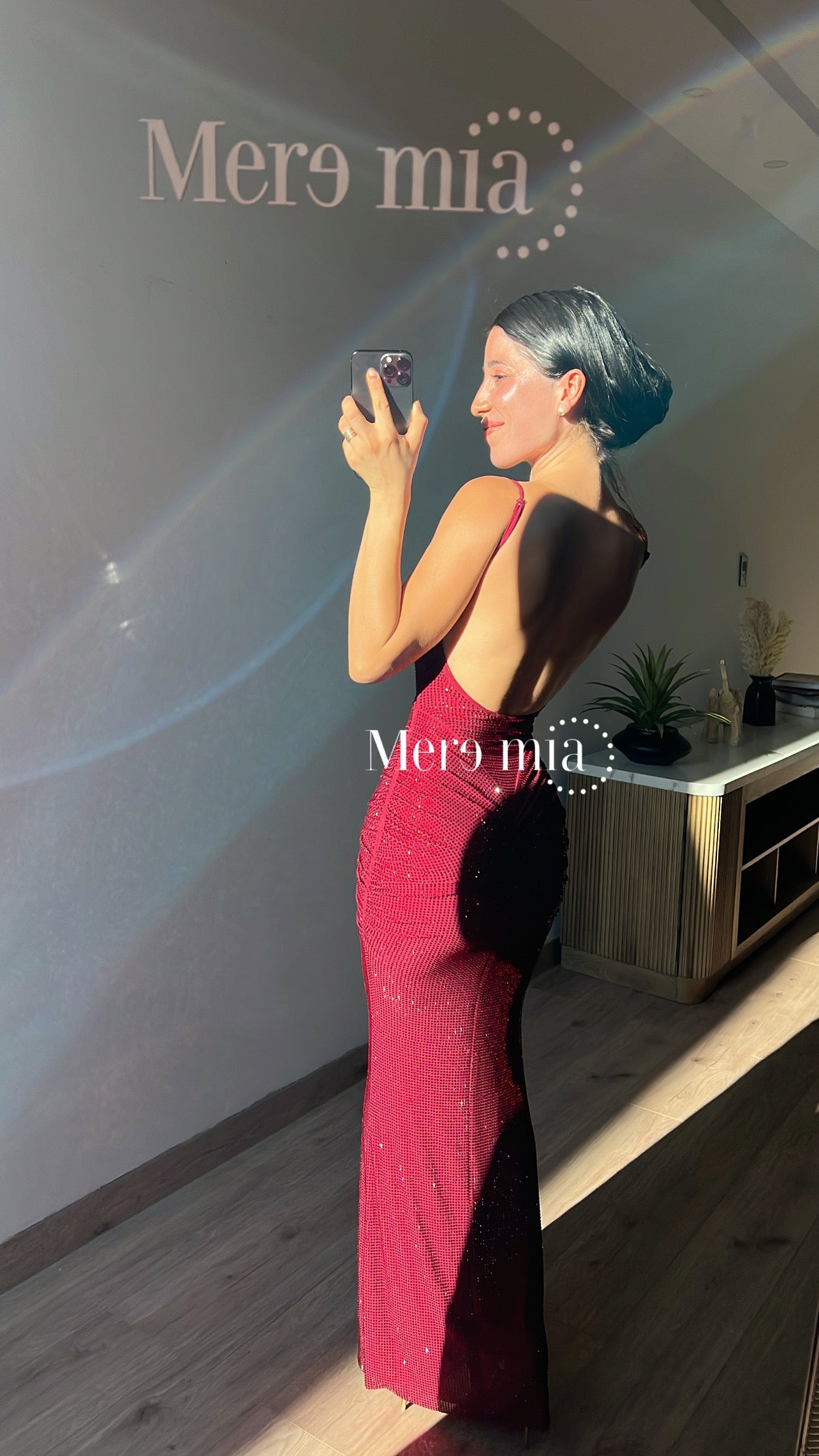 Vestido tinto puntos nudo