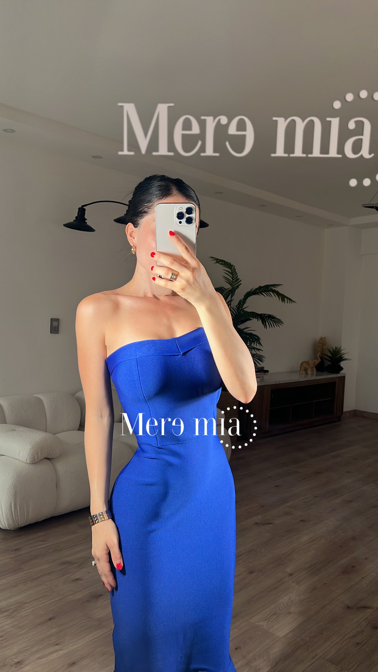 Vestido strapples Olán abajo azul rey