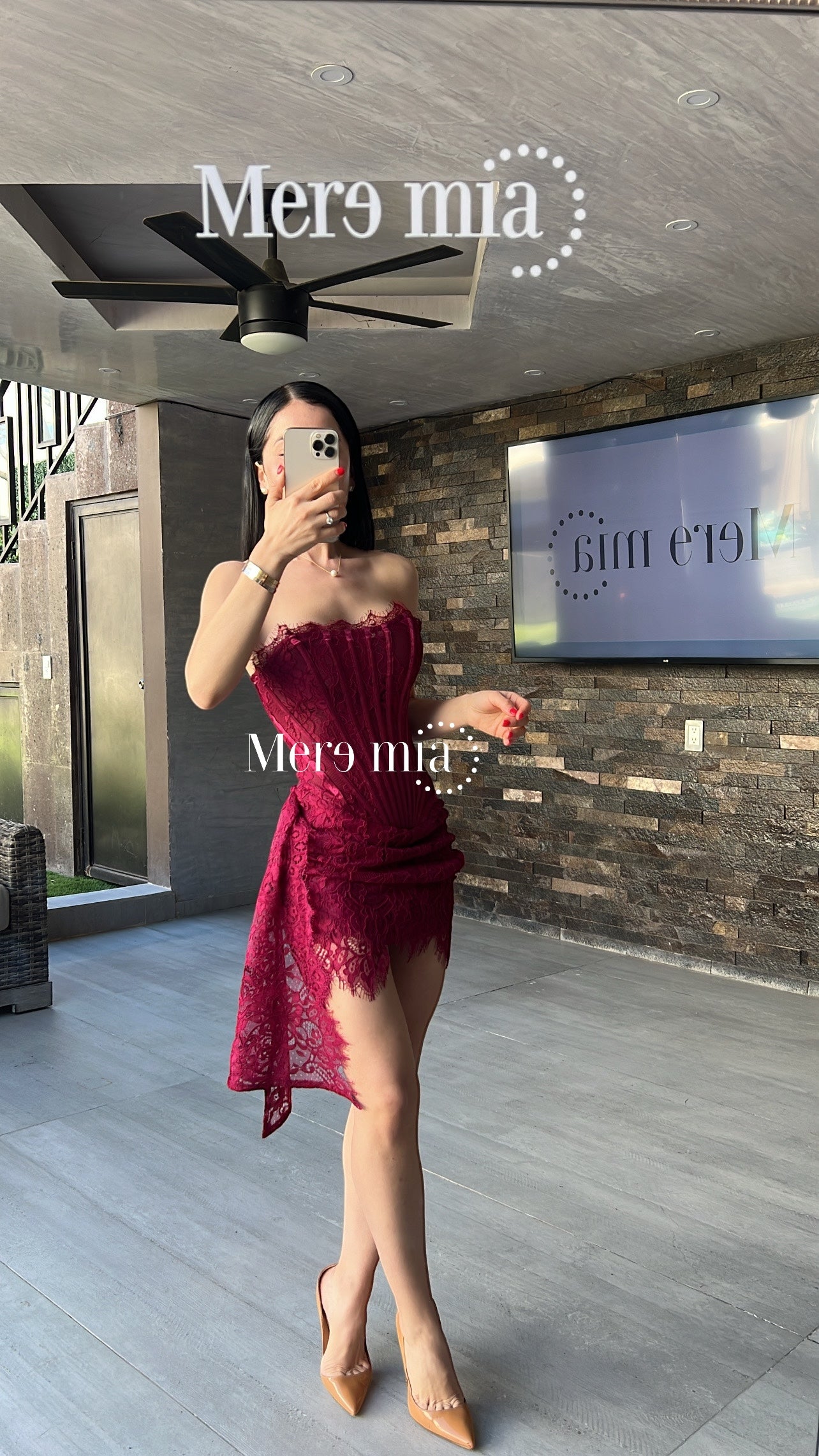 Vestido tinto encaje