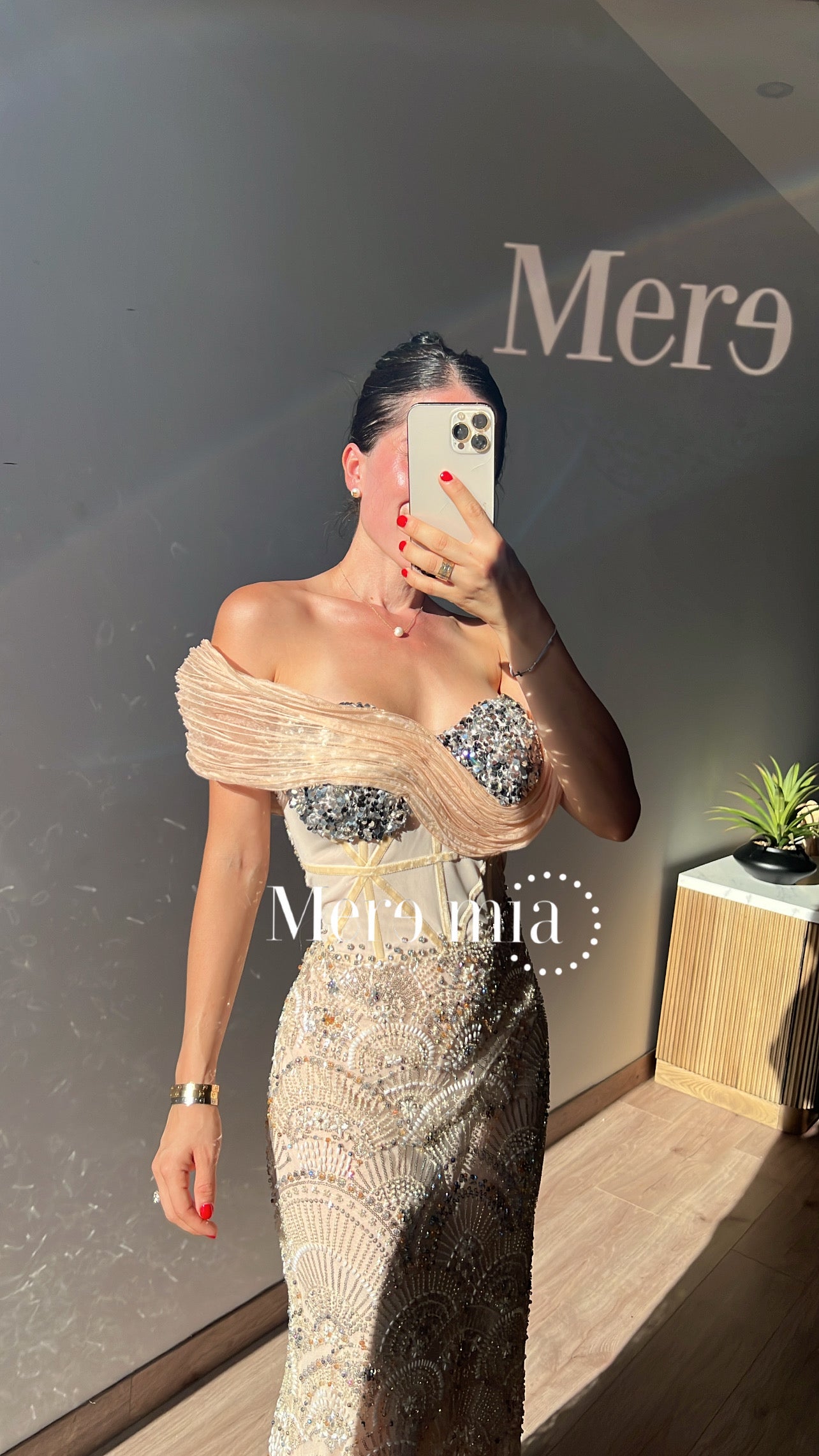 Vestido tul mel hombros