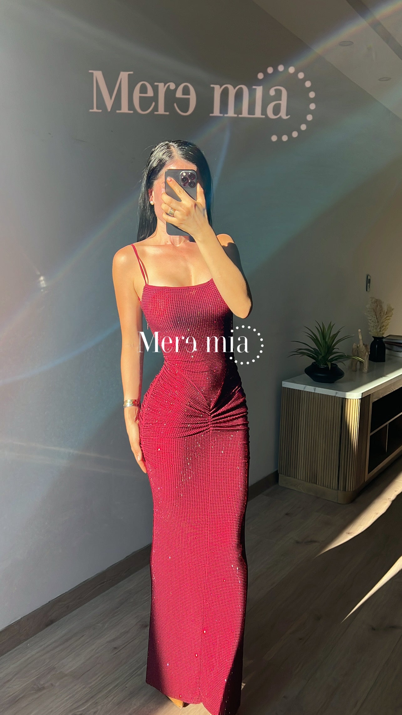 Vestido tinto puntos nudo