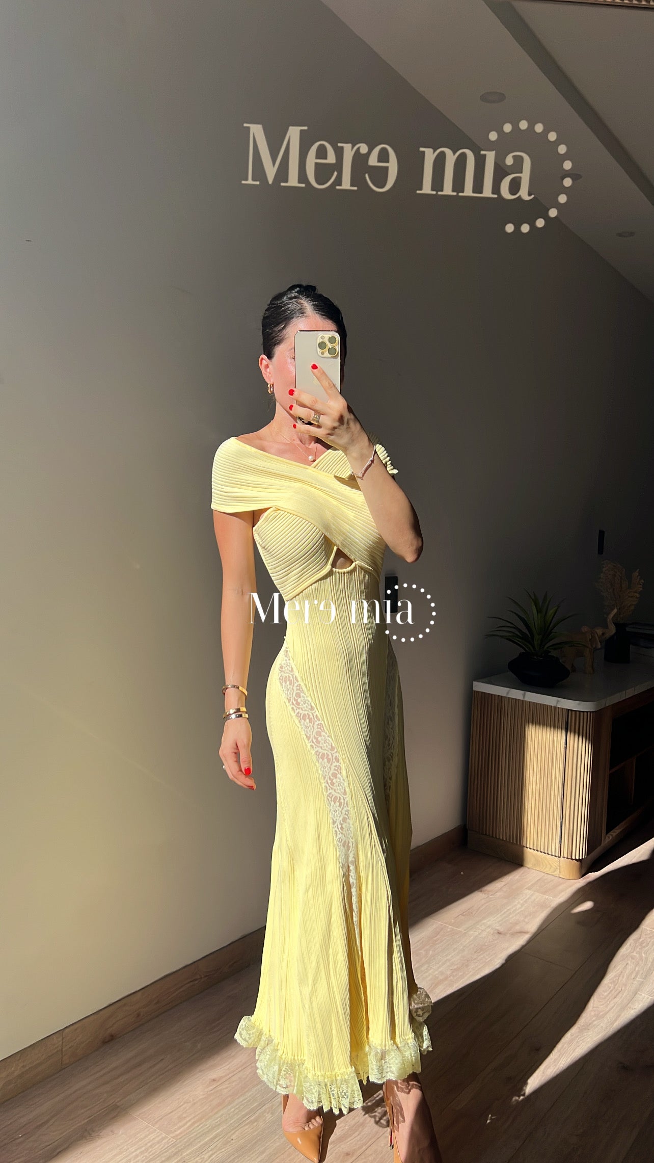 Vestido amarillo olanes