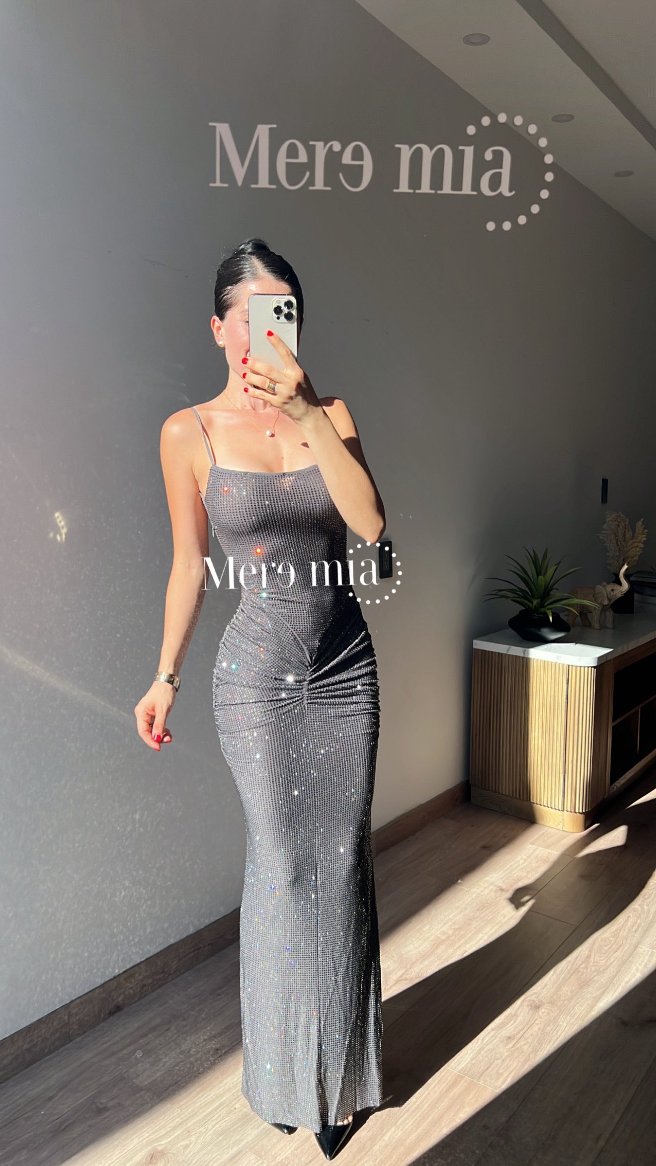 Vestido gris puntos nudo