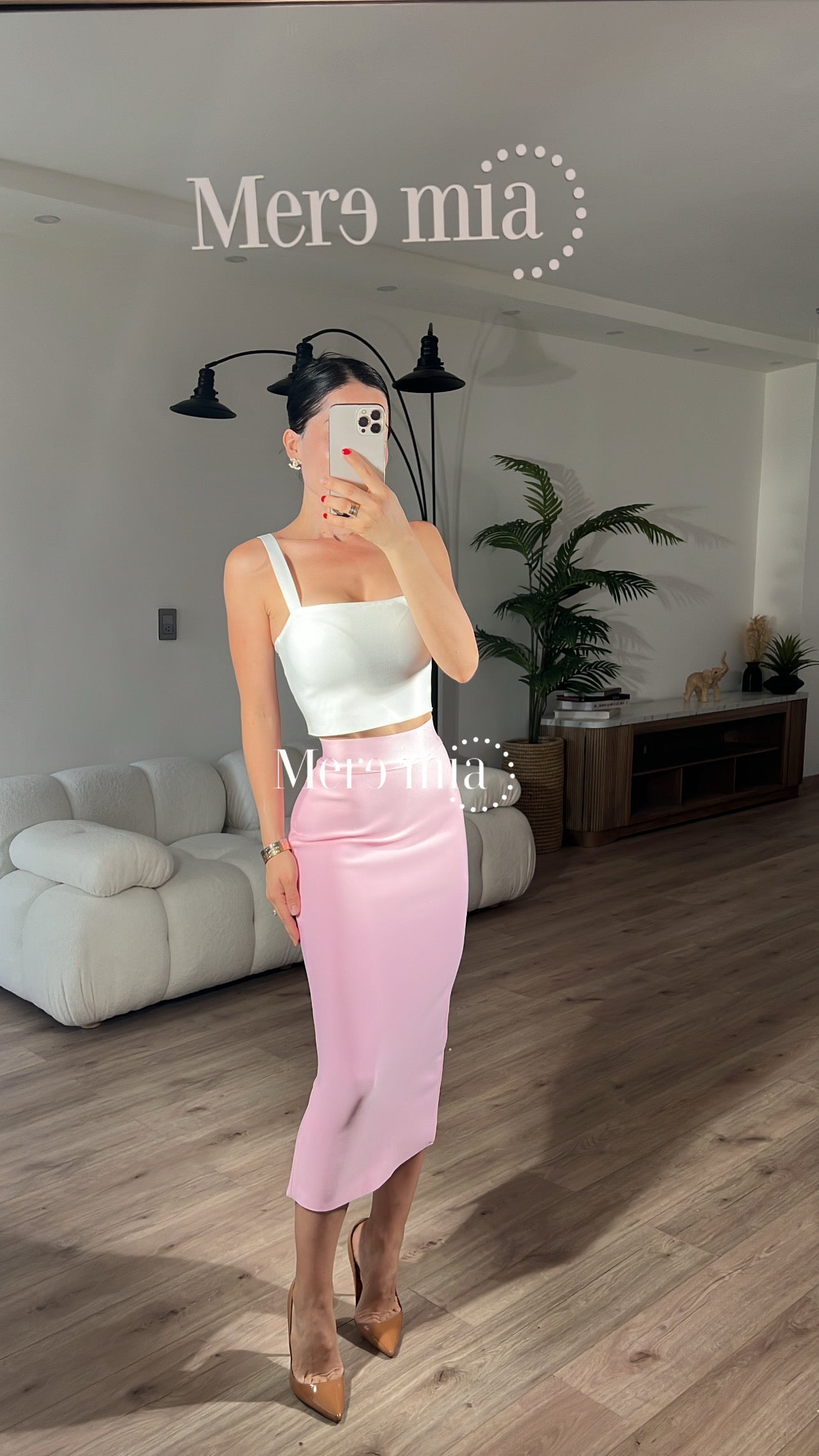Falda rosa midi