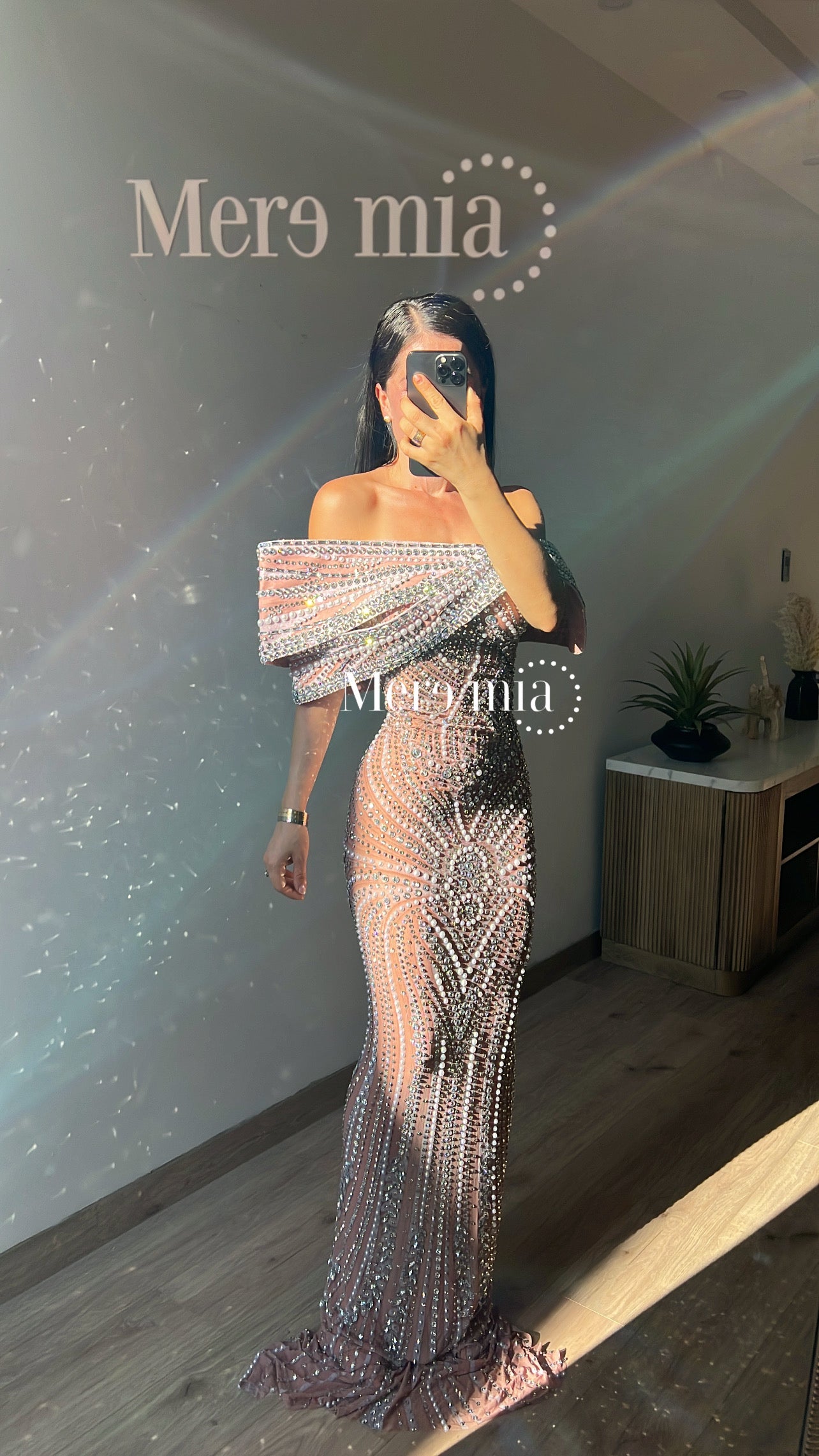 Vestido hombros transparente