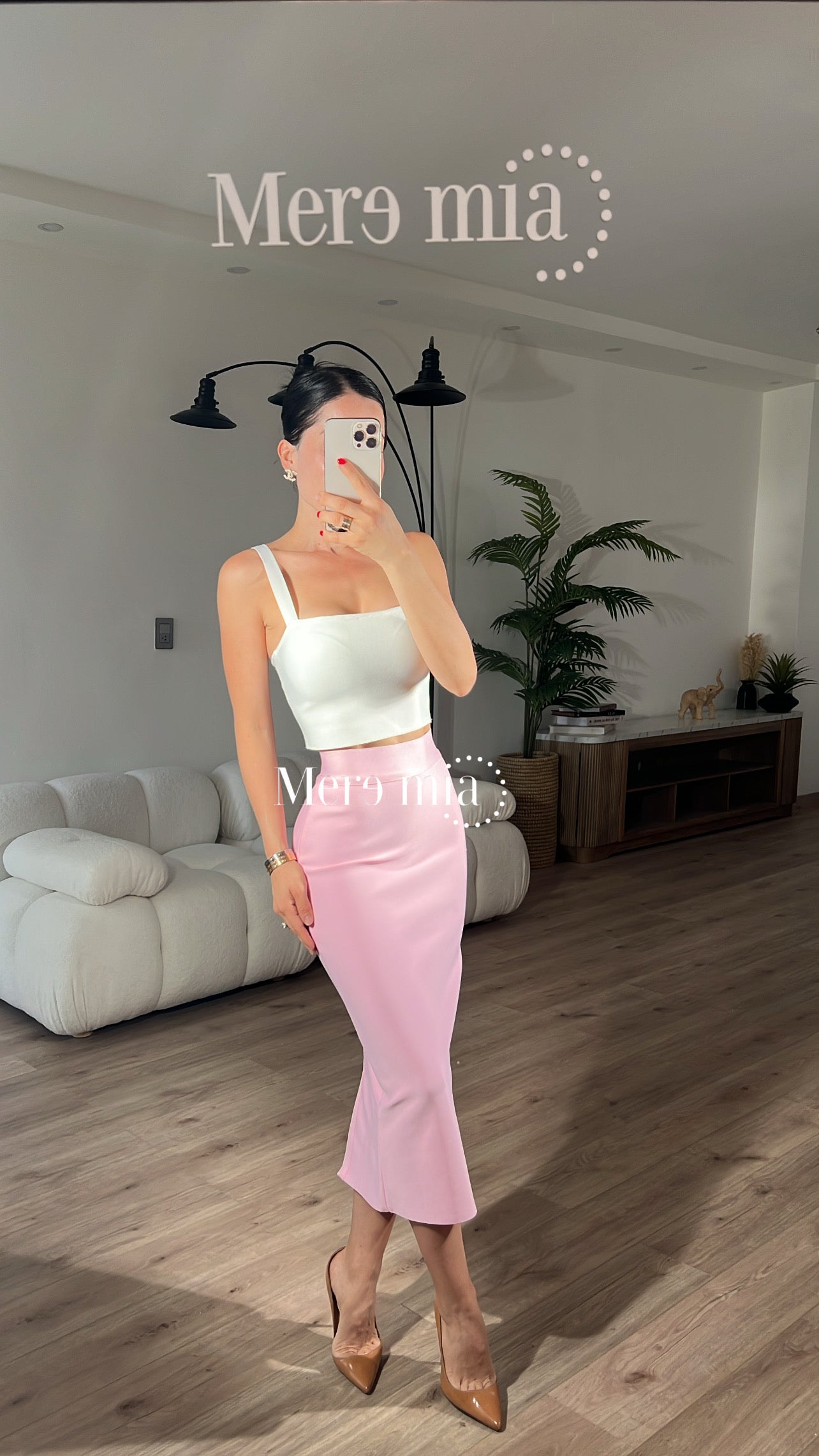 Falda rosa midi