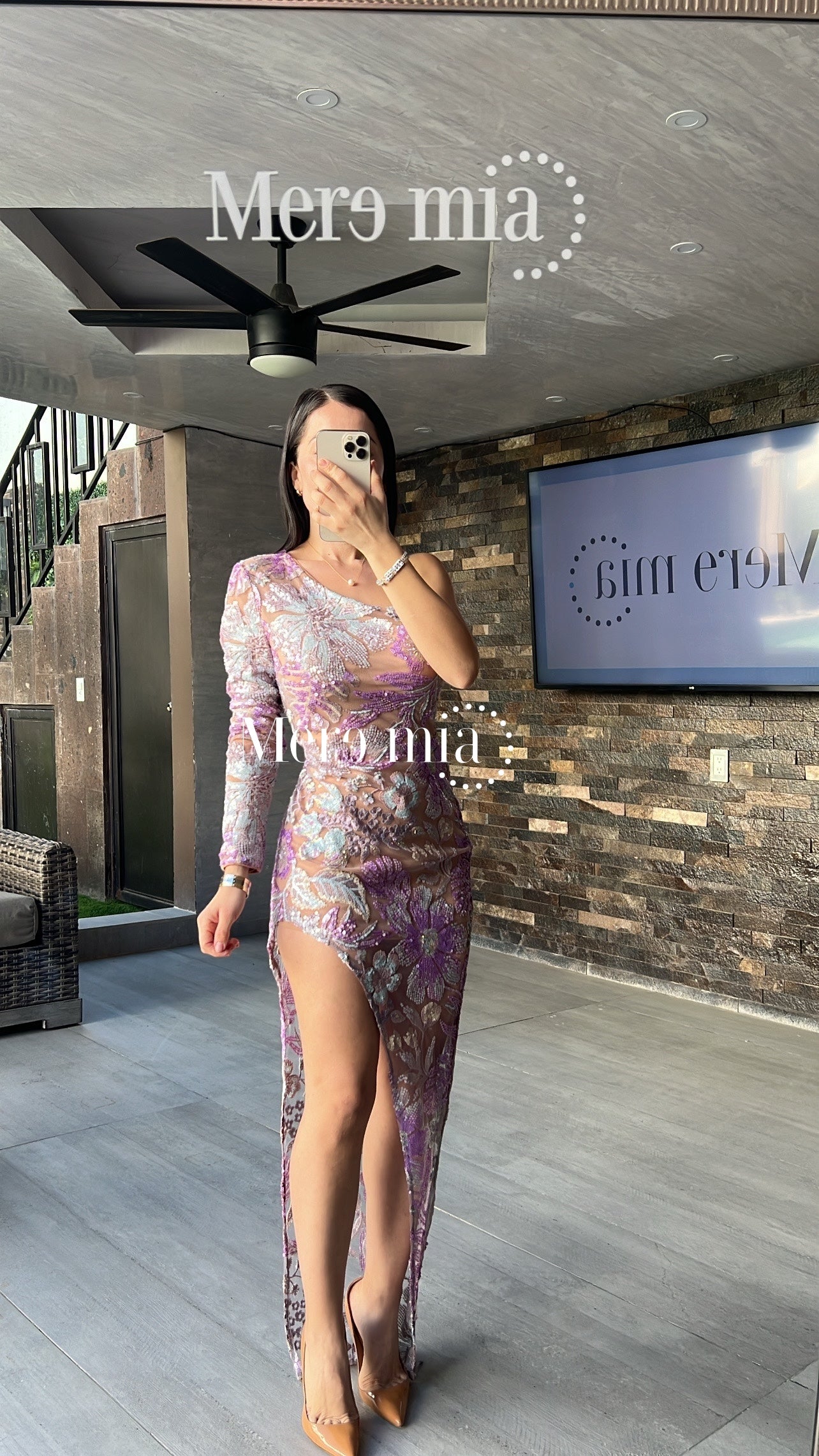 Vestido lila flores bordado hombro