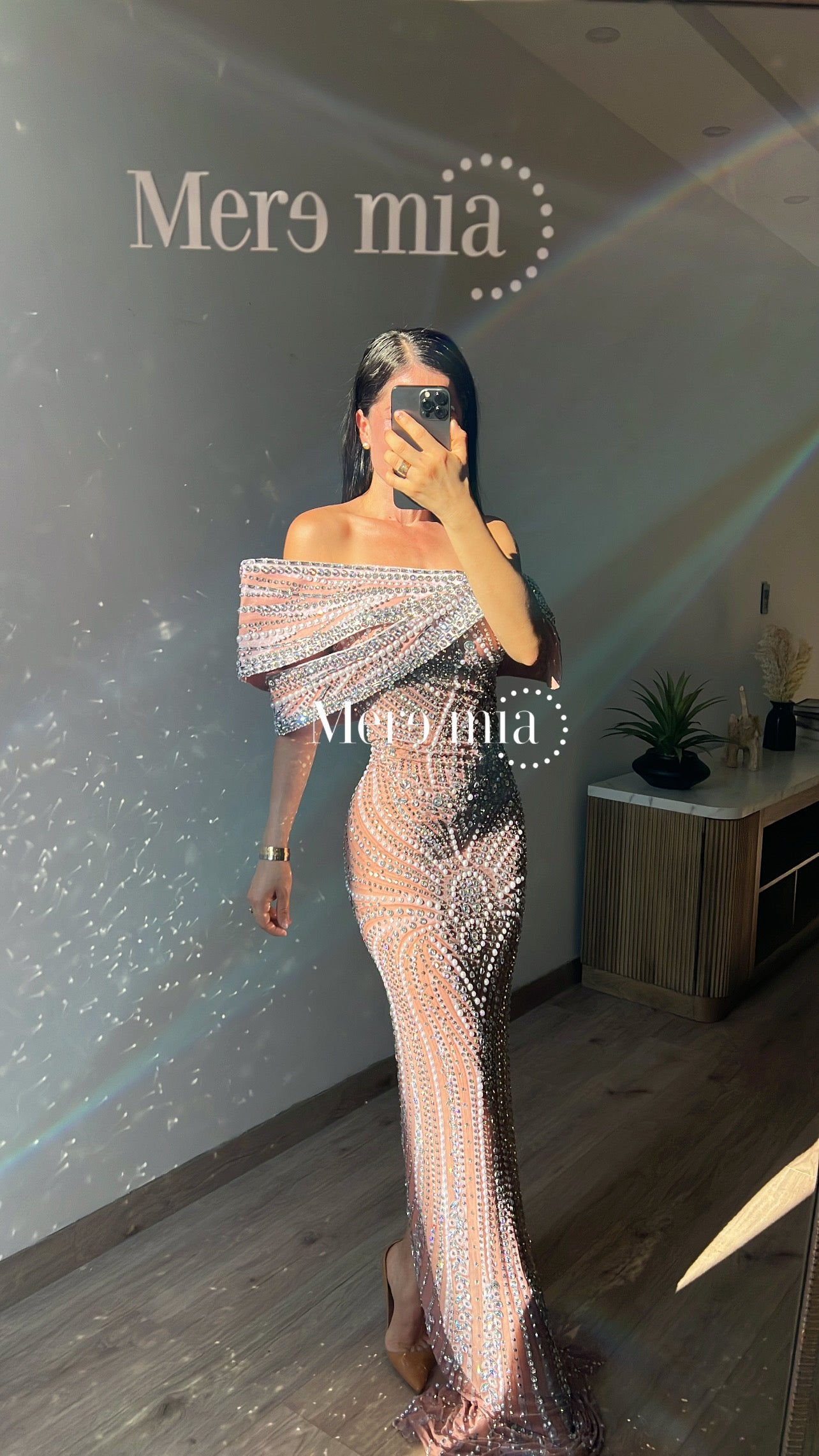 Vestido hombros transparente