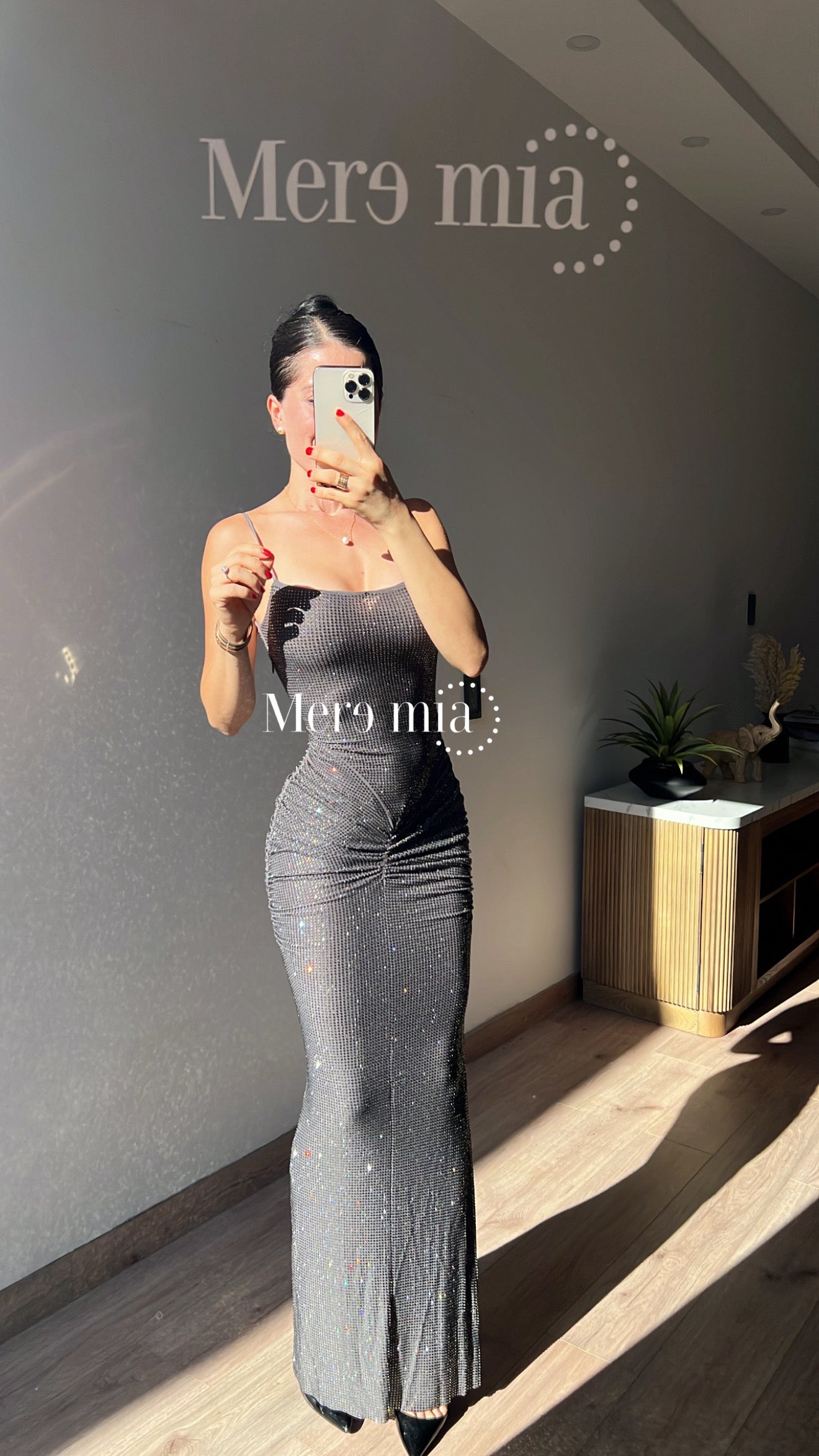 Vestido gris puntos nudo