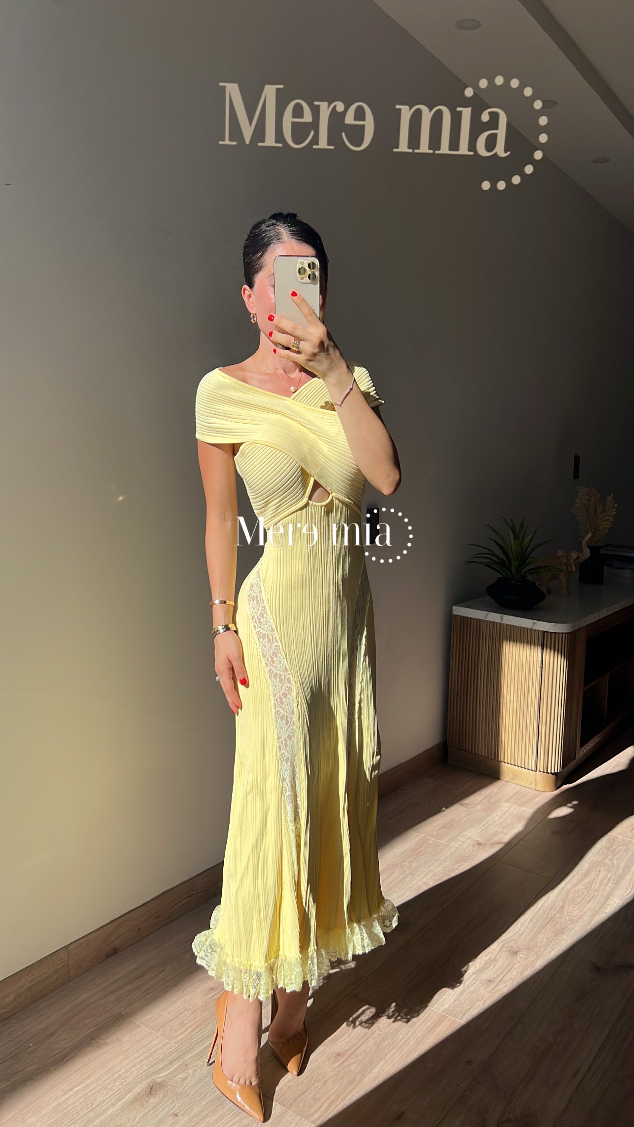 Vestido amarillo olanes