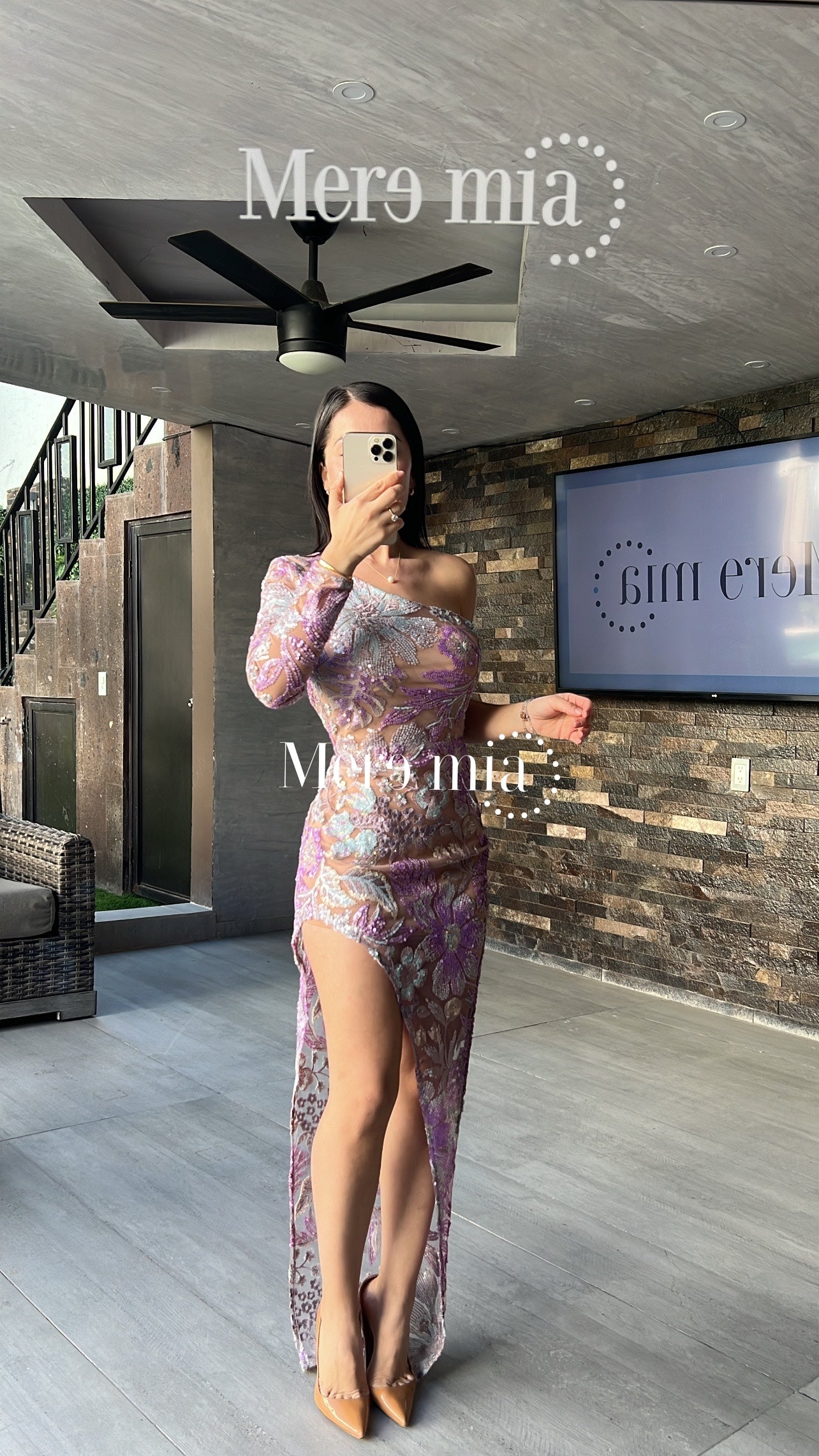 Vestido lila flores bordado hombro