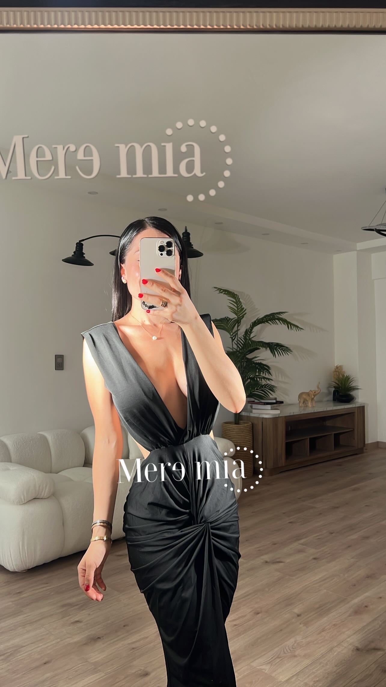 Vestido negro escote en V y stretch