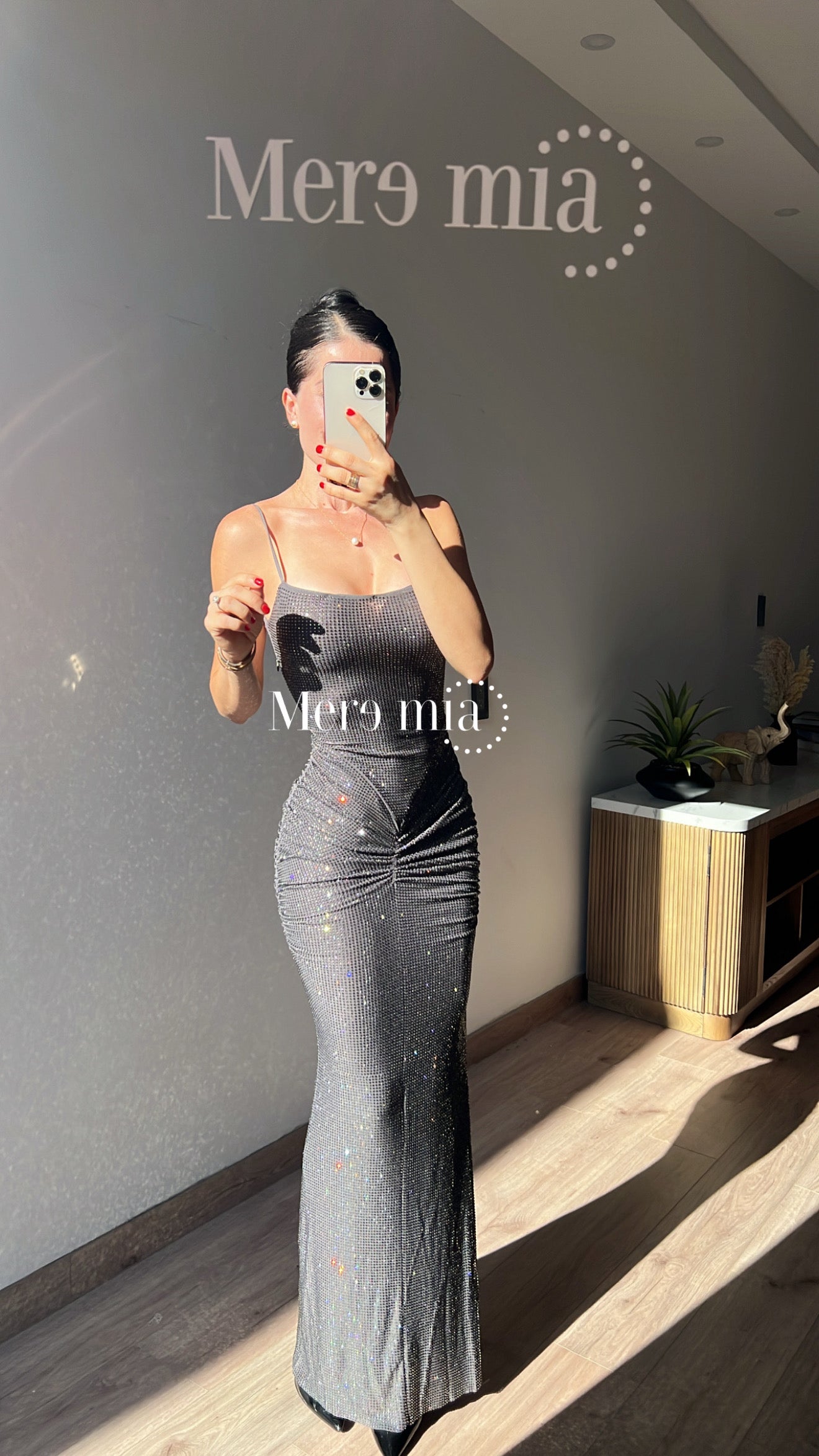 Vestido gris puntos nudo