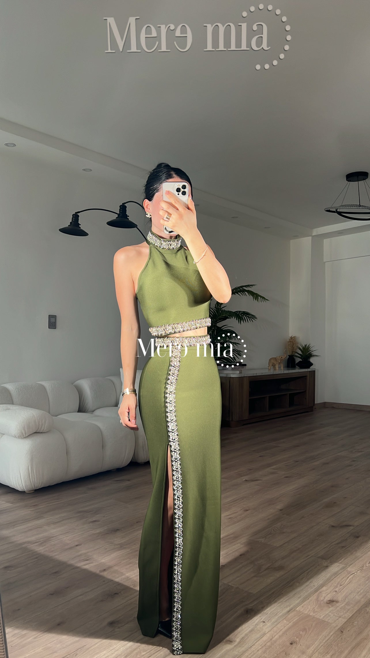 Conjunto verde cuello
