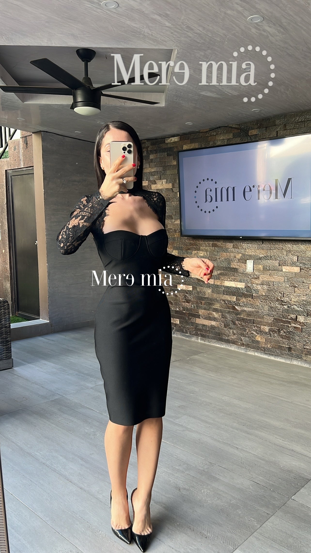Vestido negro copas