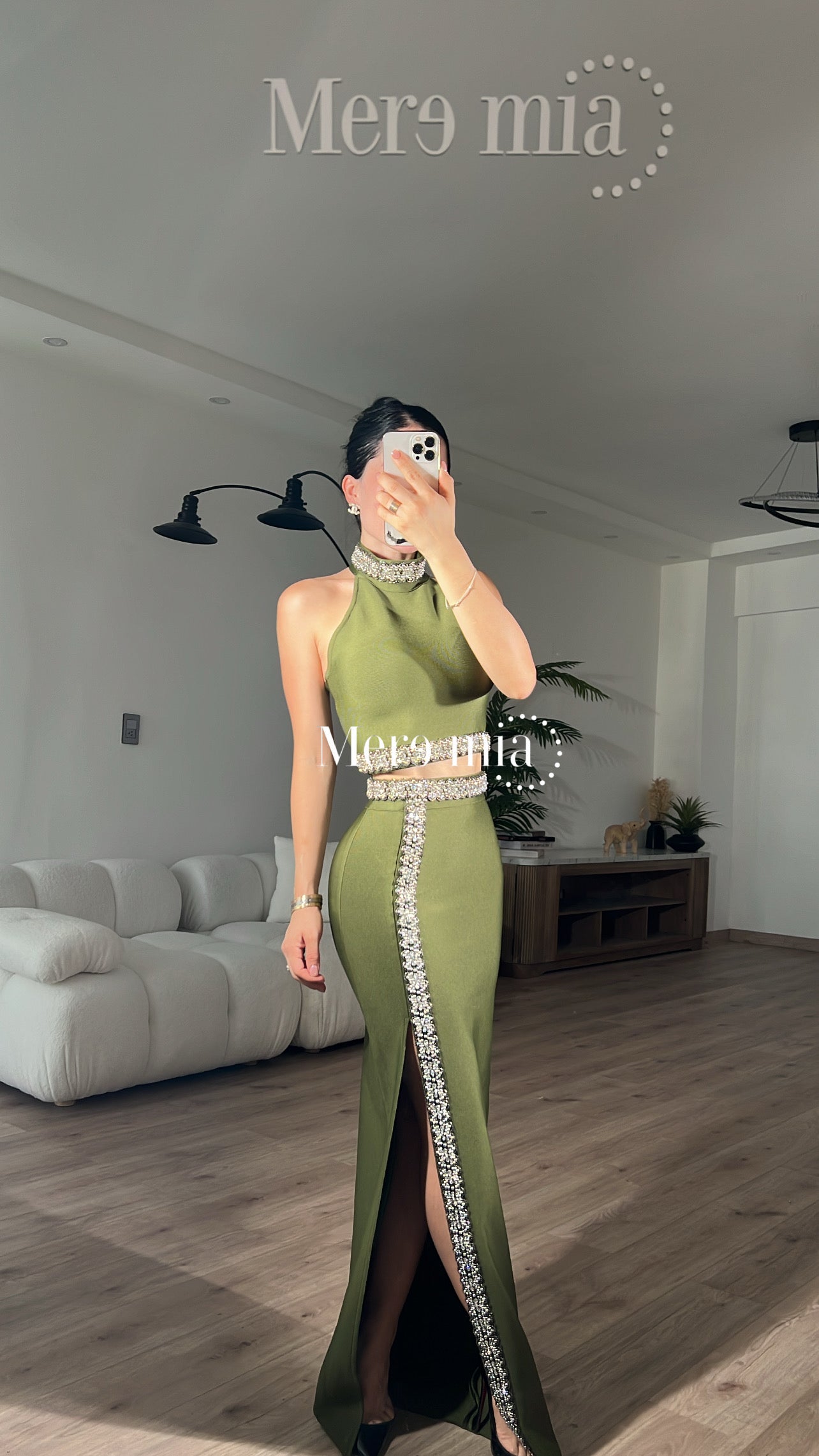 Conjunto verde cuello