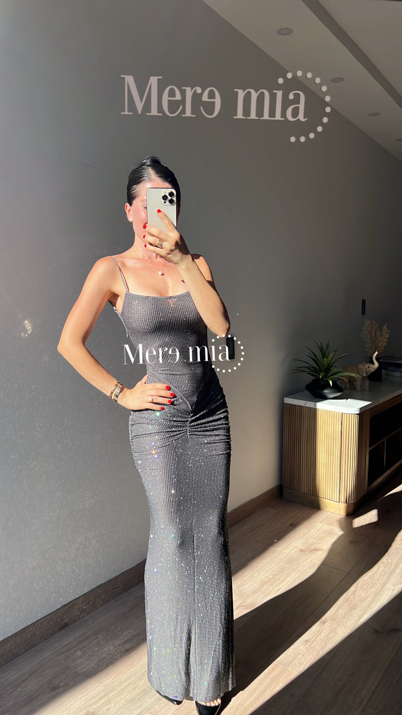 Vestido gris puntos nudo