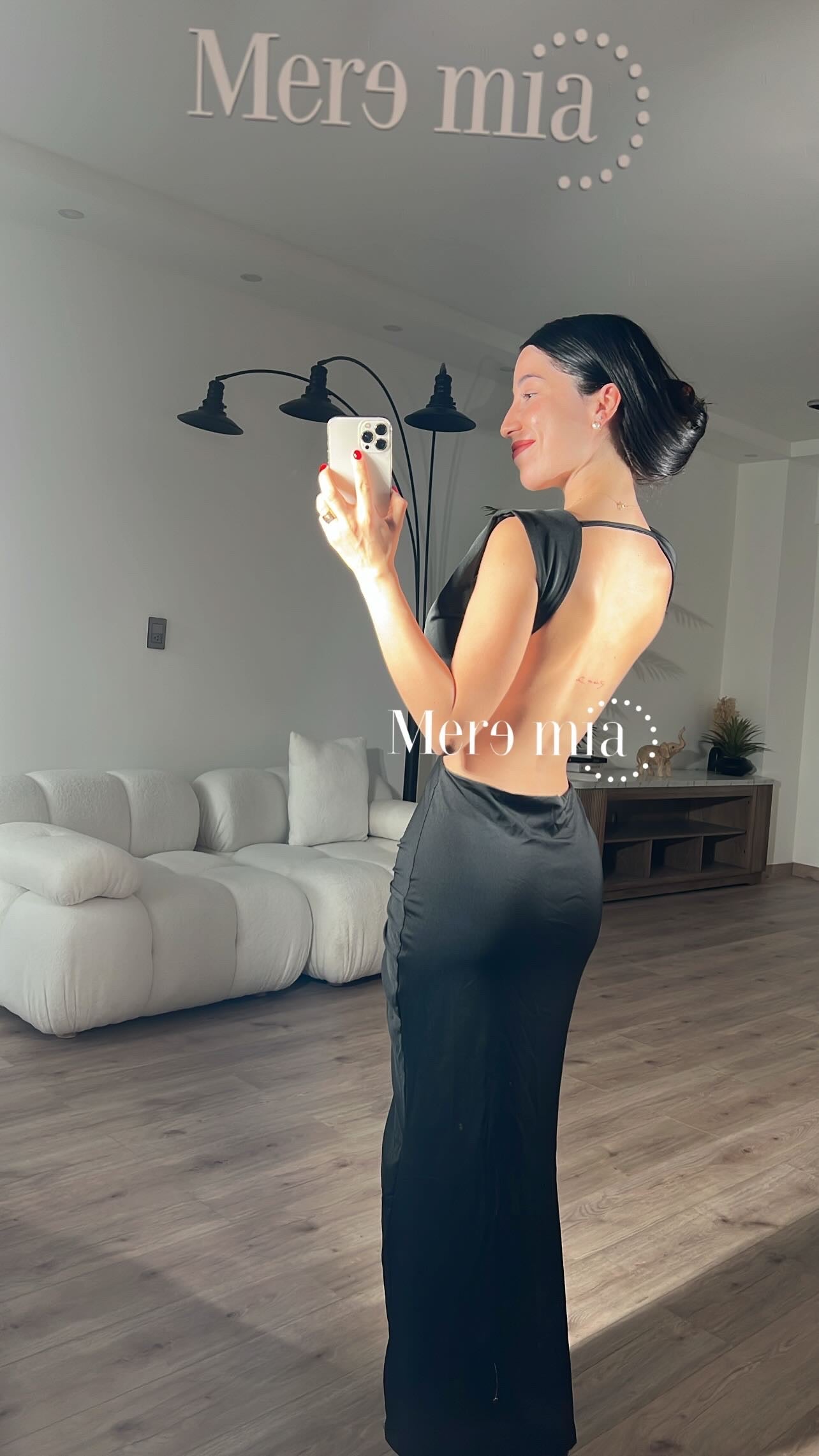 Vestido negro escote en V y stretch