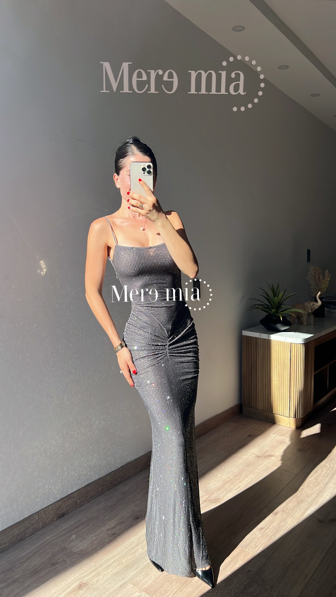 Vestido gris puntos nudo