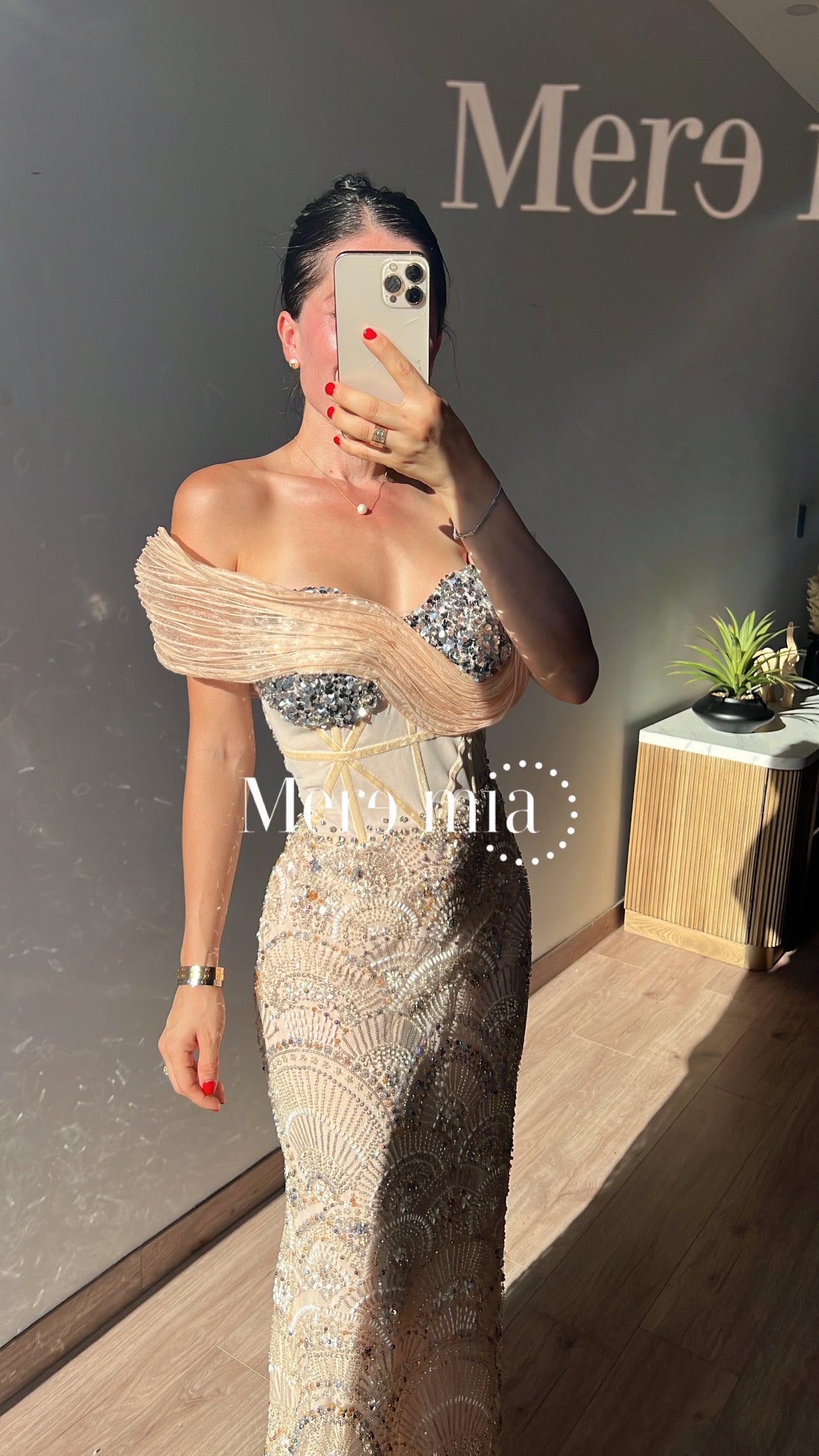 Vestido tul mel hombros