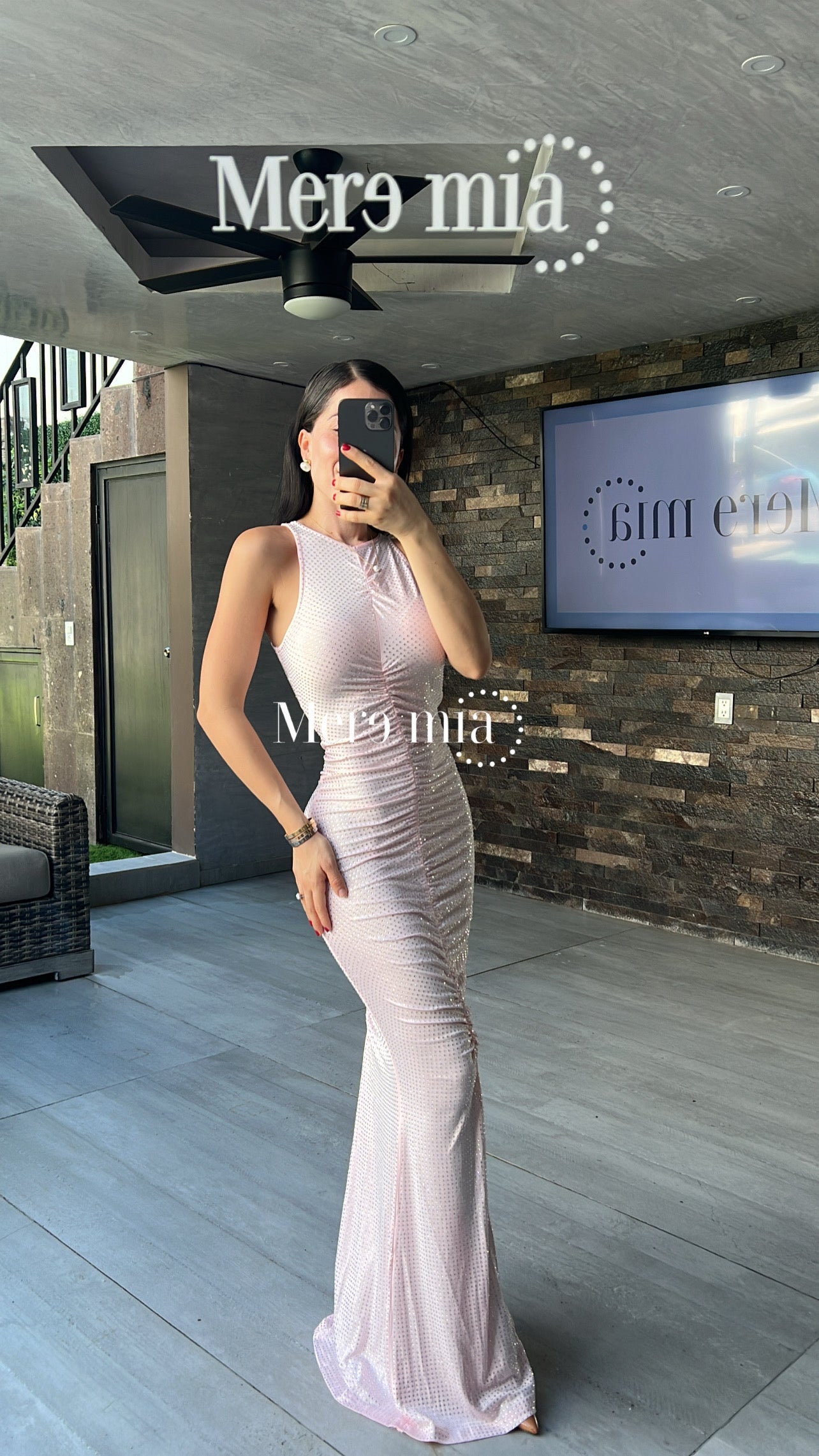 Vestido rosa puntos plisado