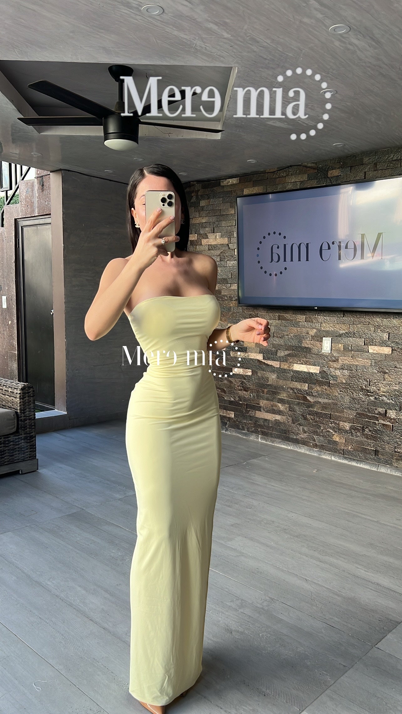 Vestido amarillo pastel