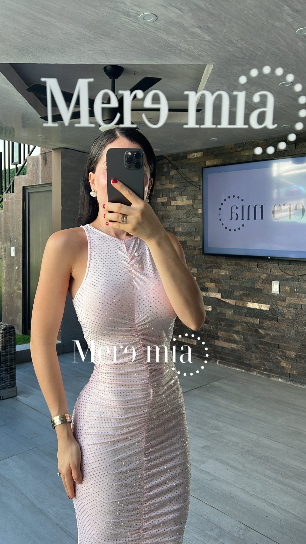 Vestido rosa puntos plisado
