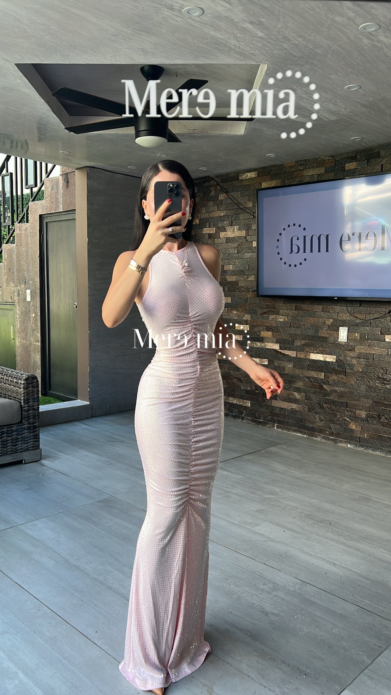 Vestido rosa puntos plisado