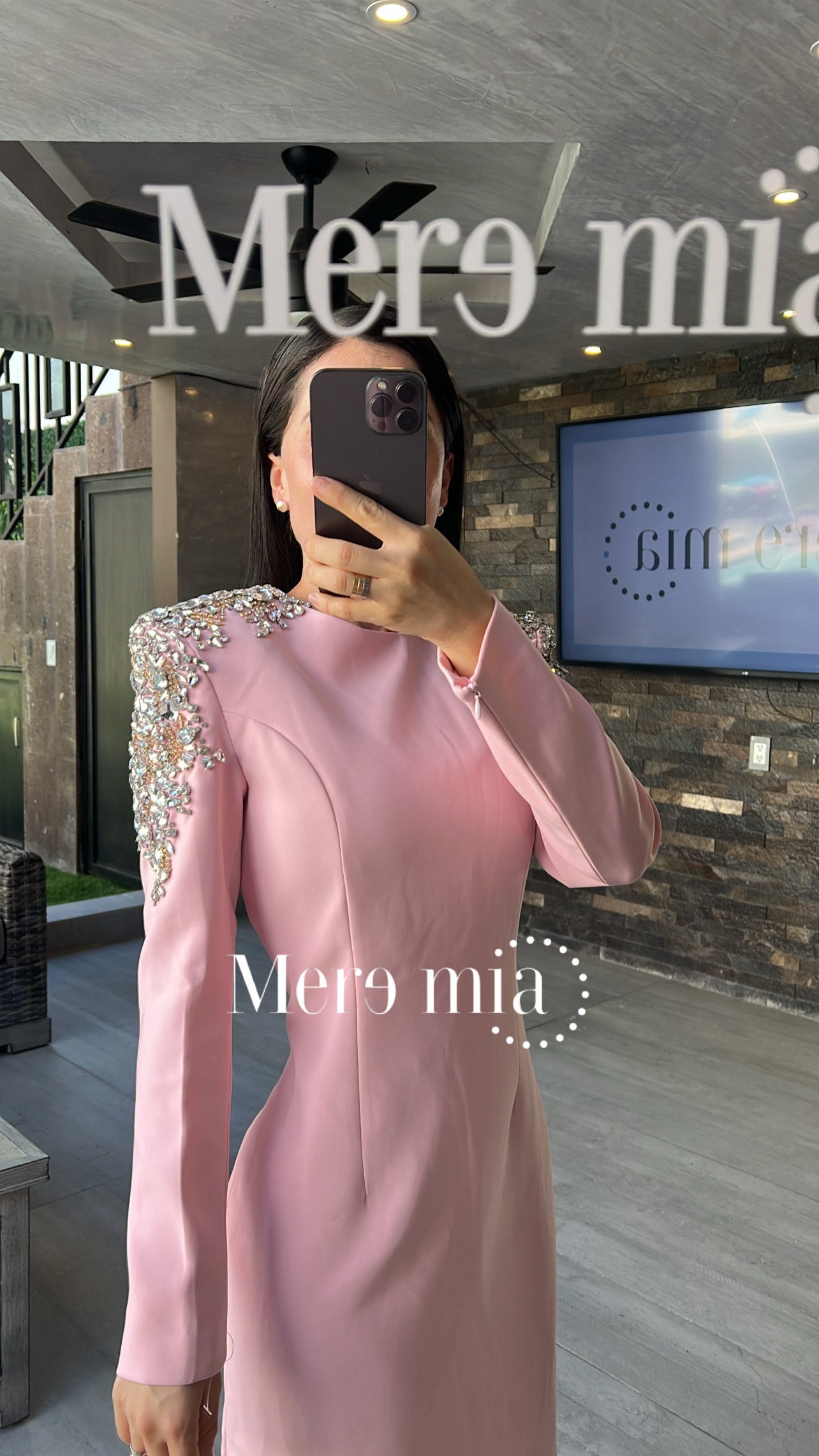 Vestido rosa apl hombros