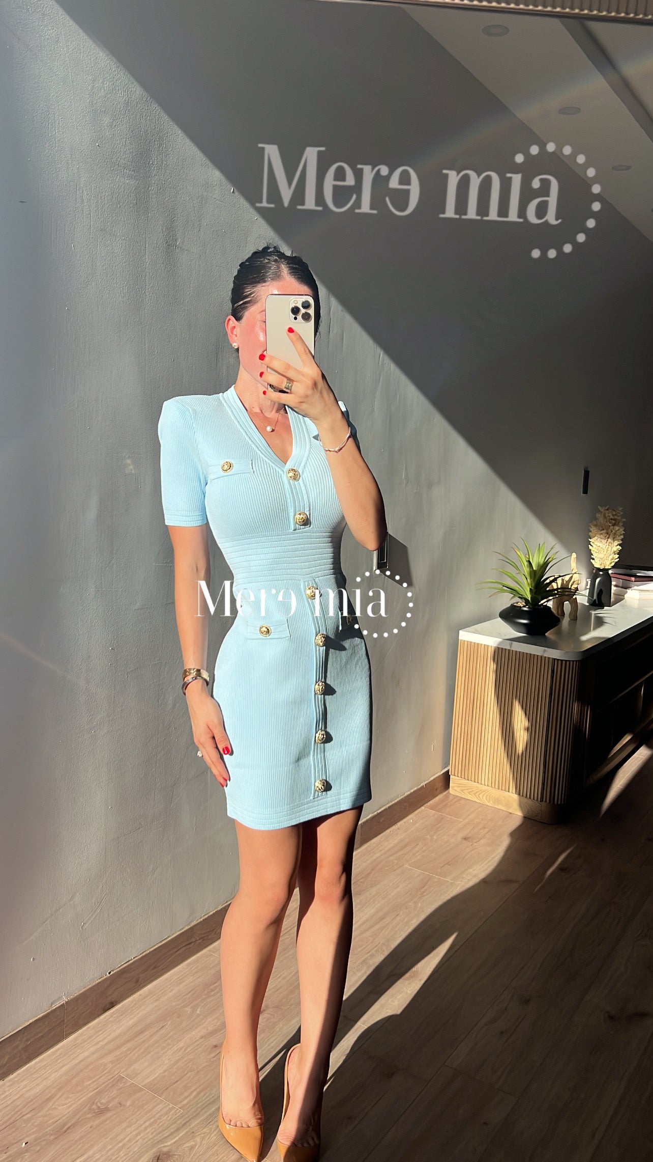 Vestido azul botones V