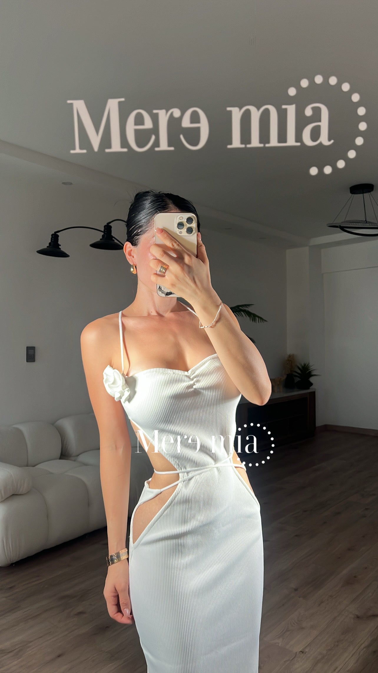 Vestido blanco flor espalda