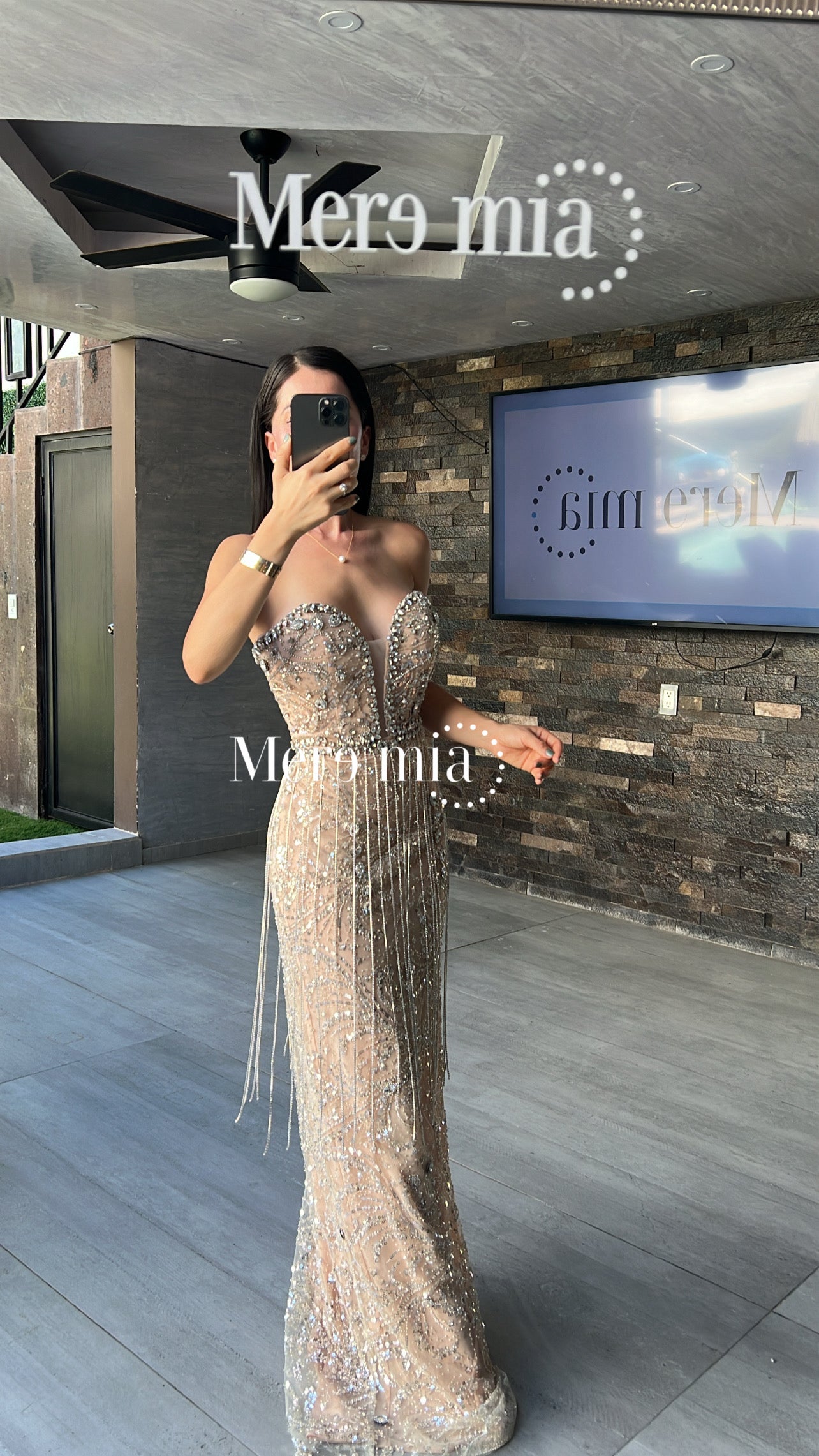 Vestido plata nude barbas
