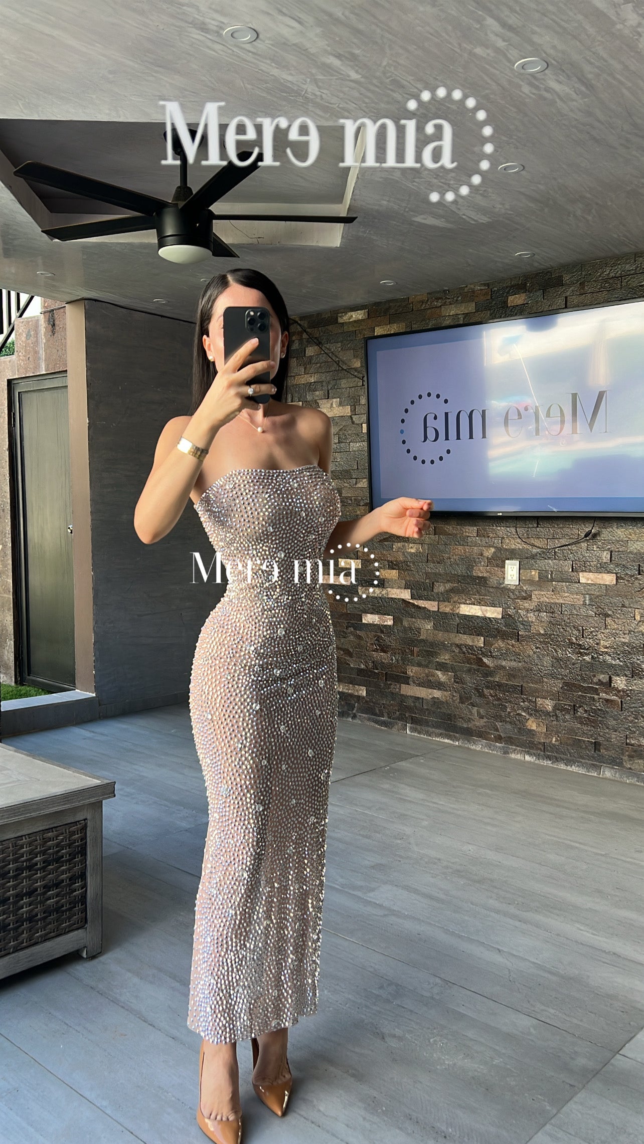 Vestido nude puntos