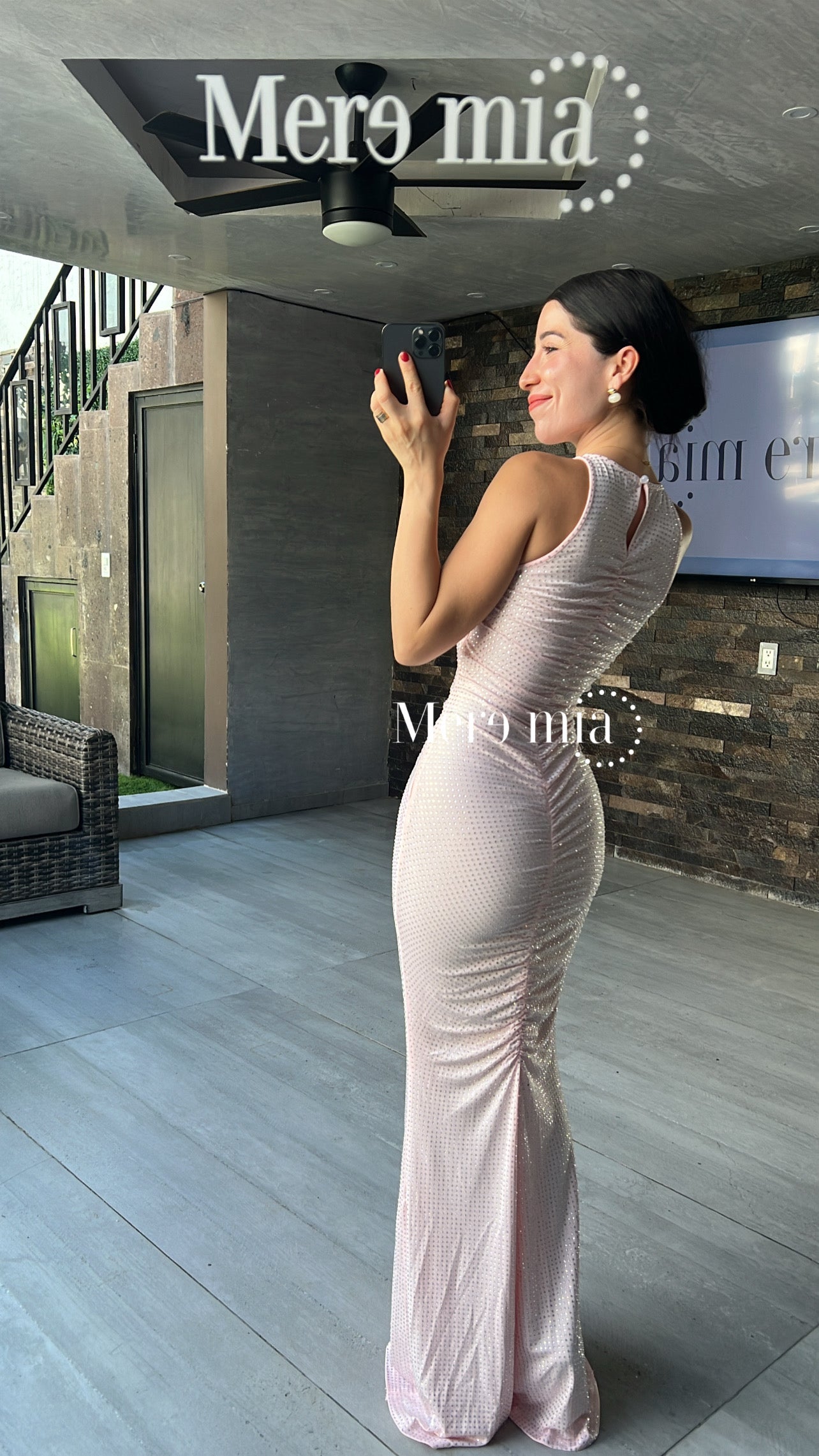 Vestido rosa puntos plisado