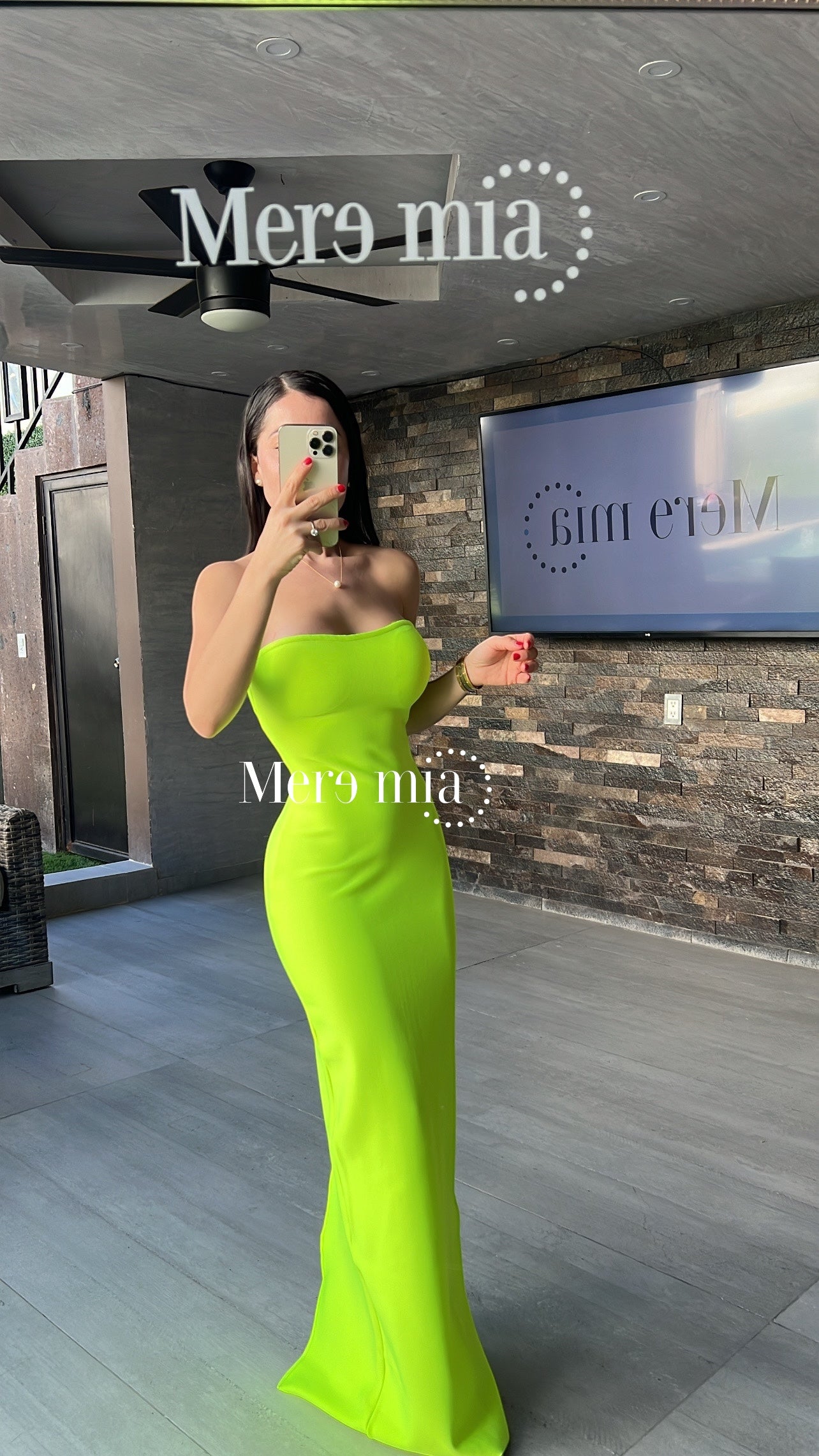 Vestido fosfo strapples liso