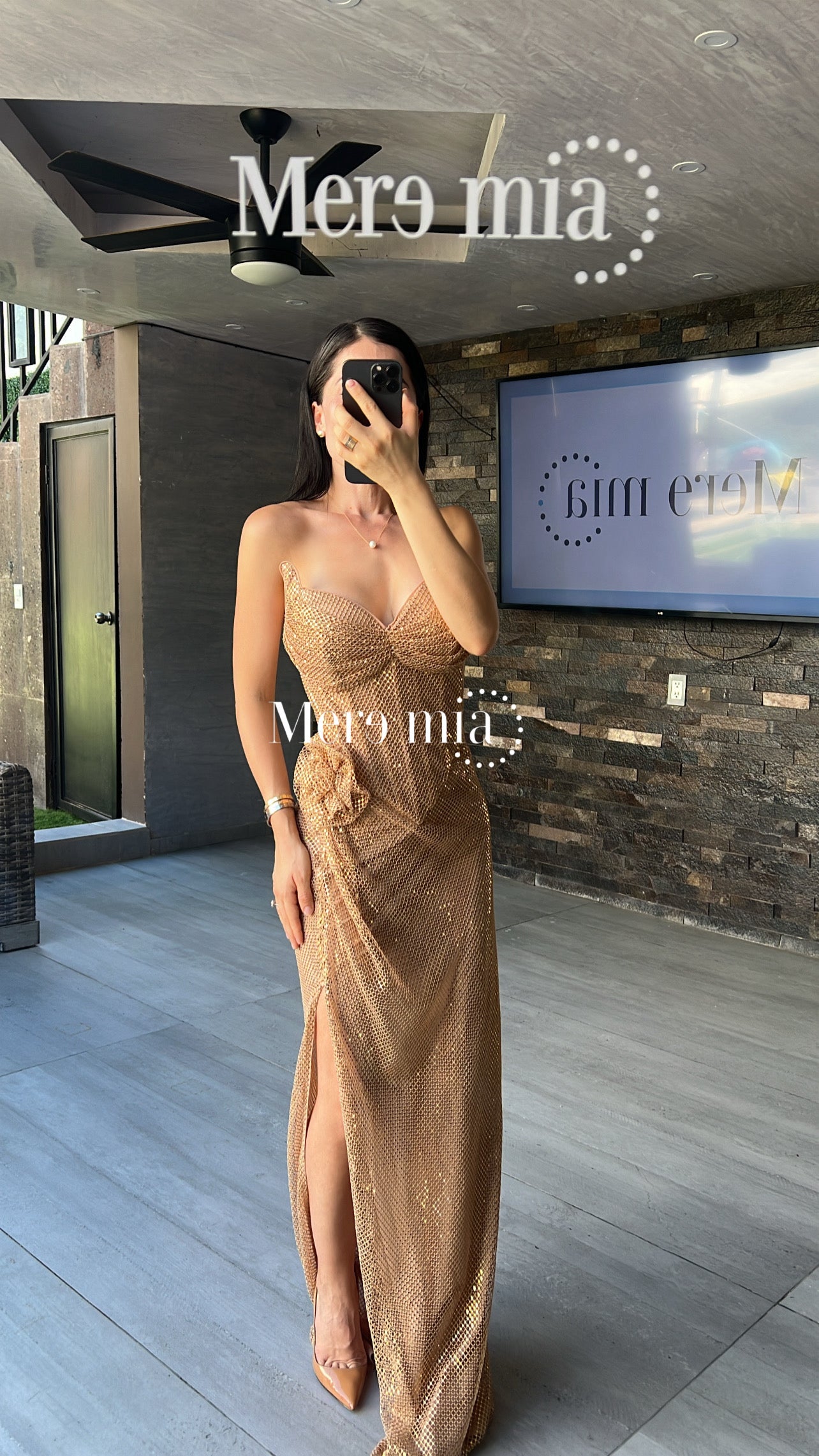 Vestido puntos cobre
