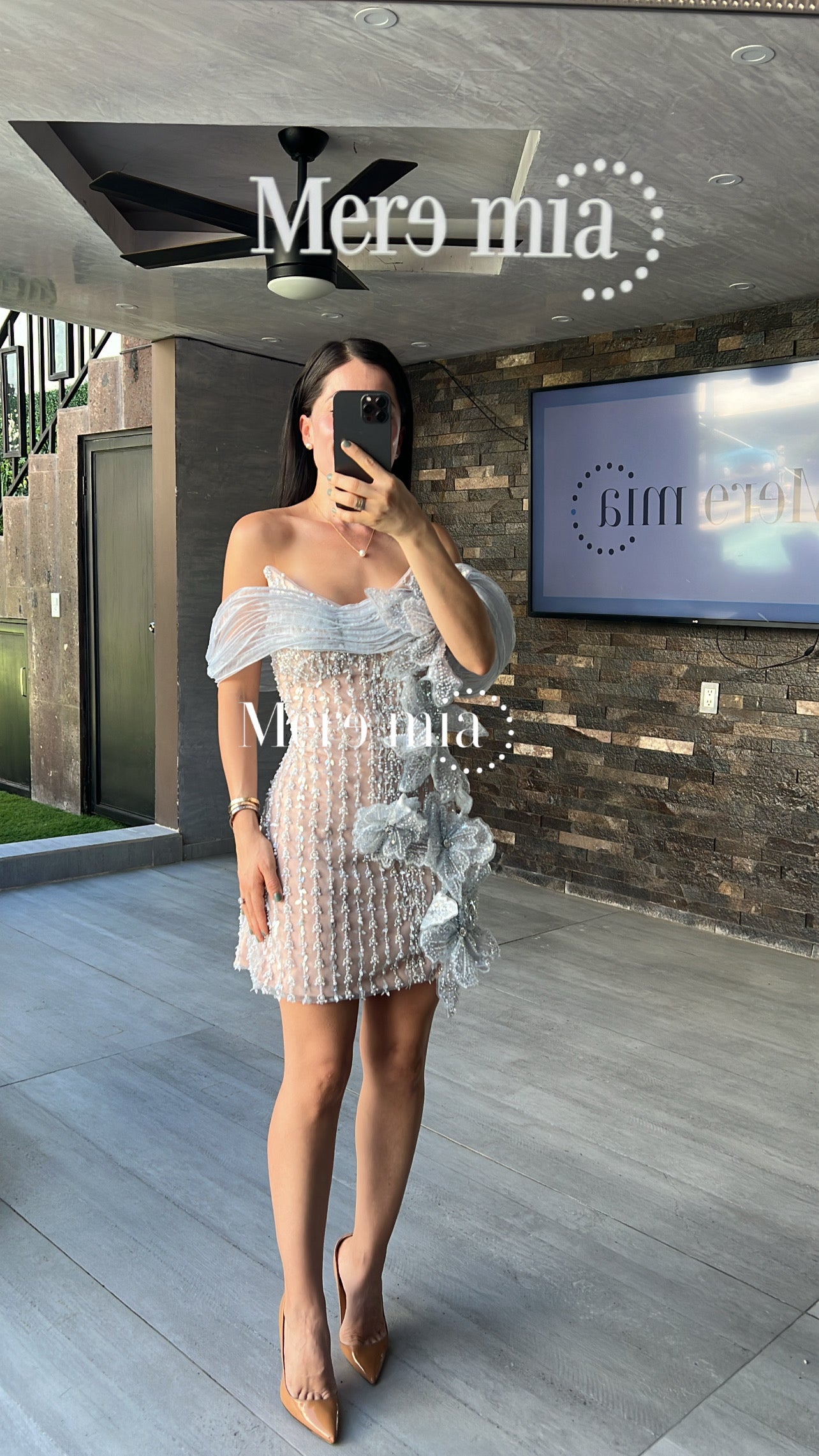 Vestido flor tul gris