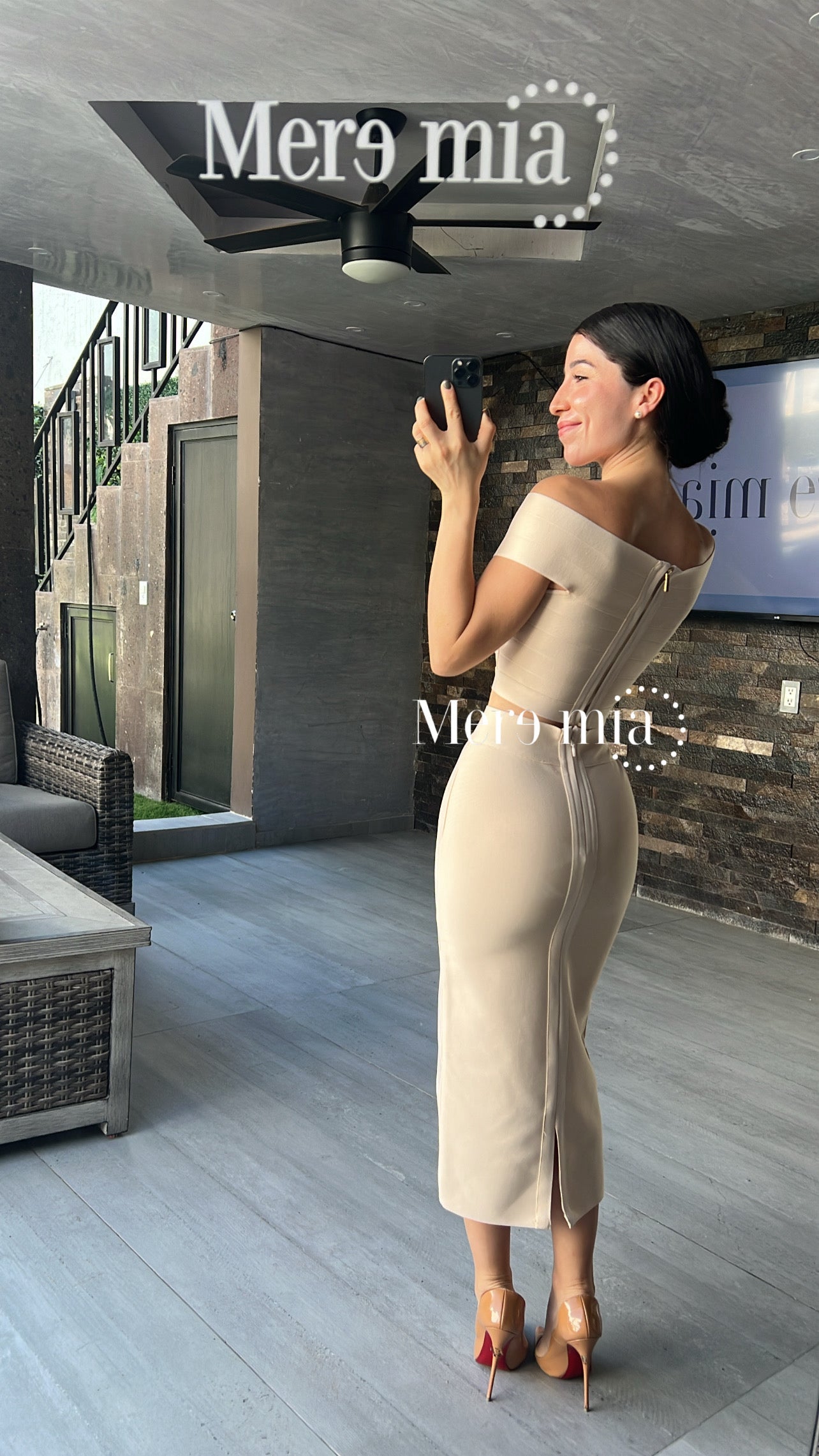 Falda beige midi