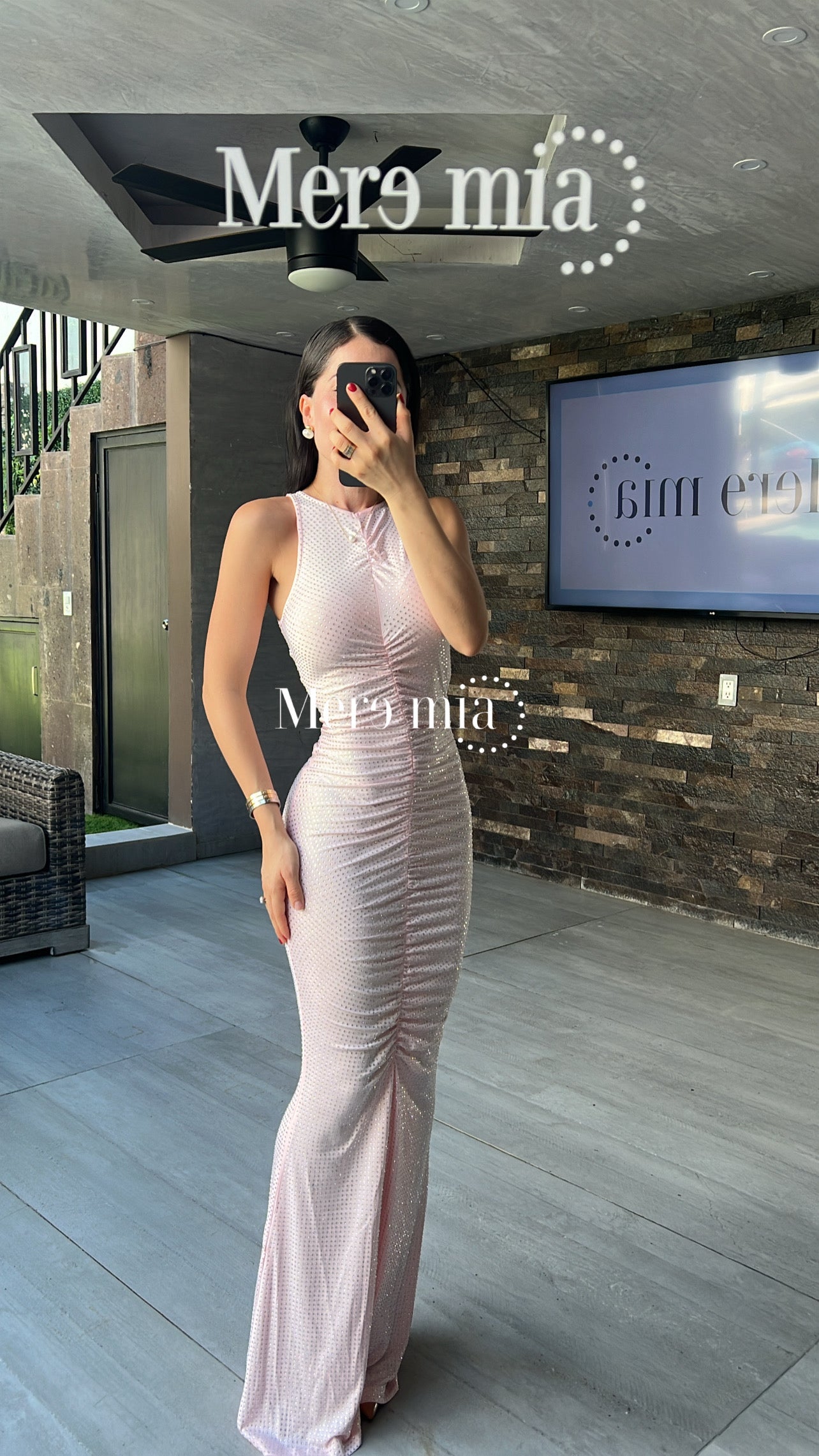 Vestido rosa puntos plisado