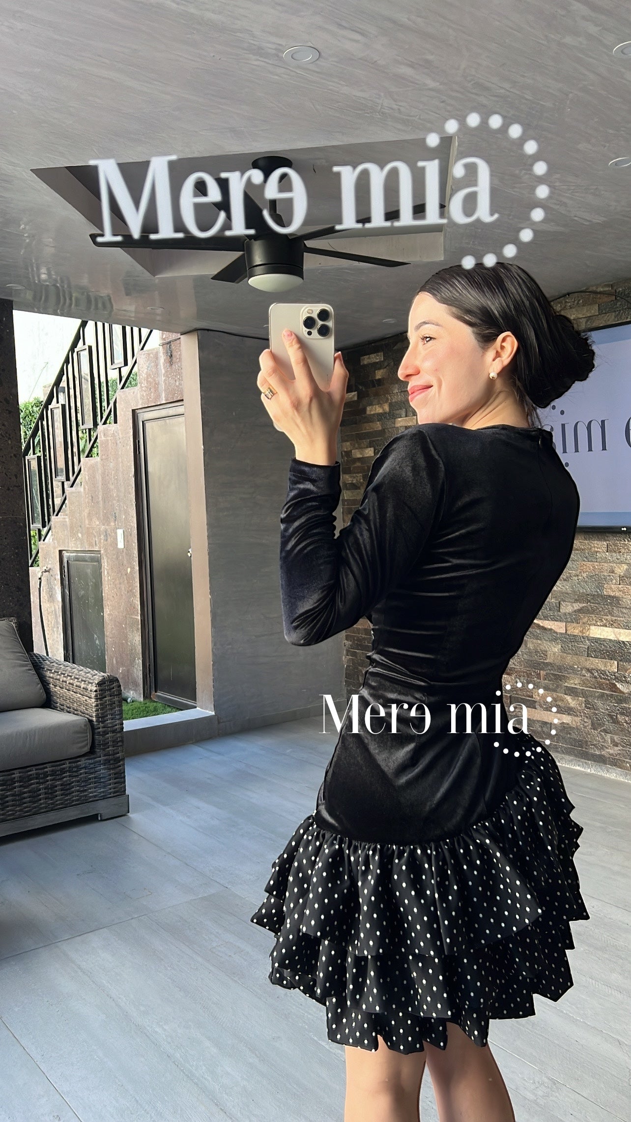 Vestido negro bolas