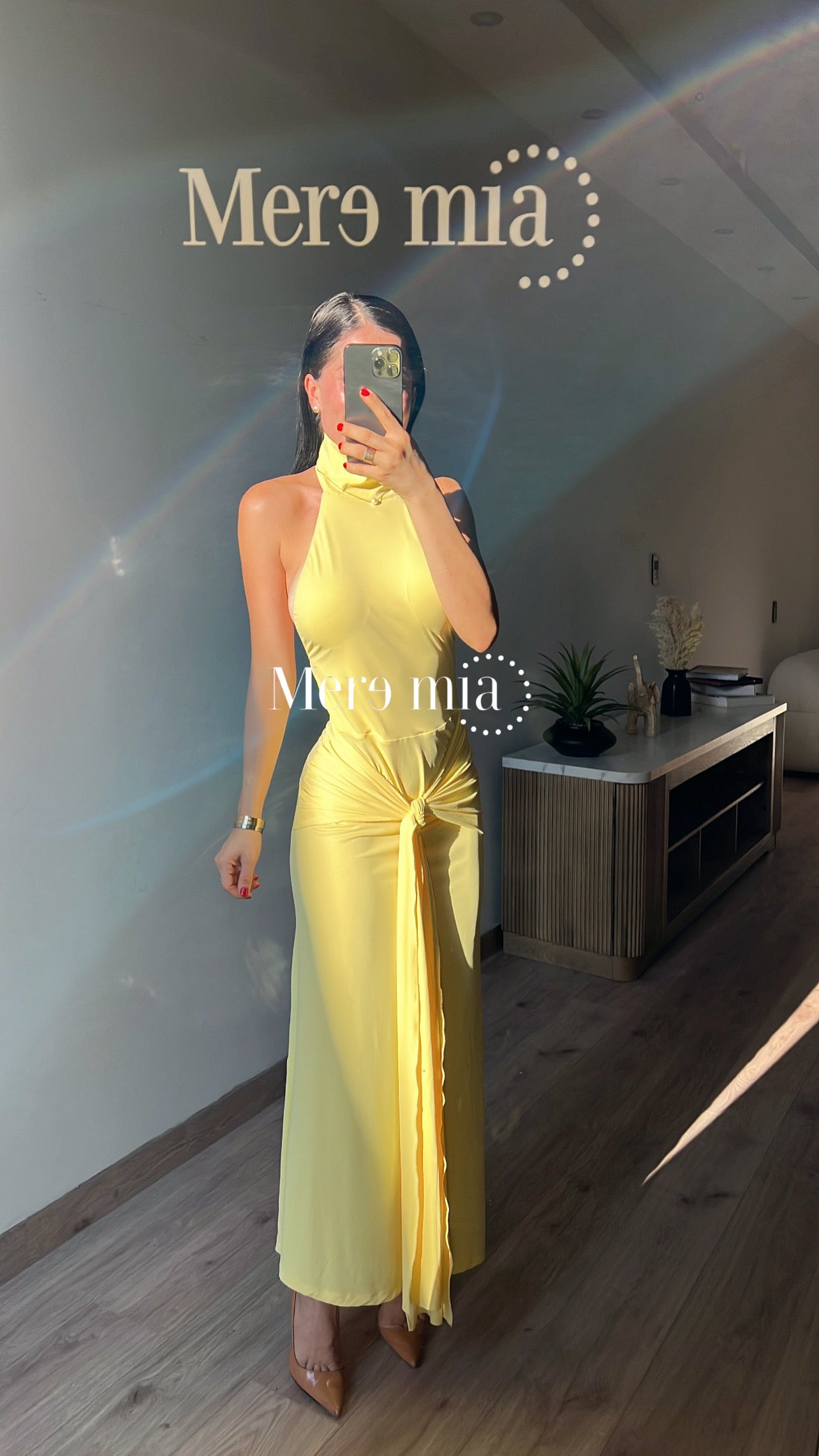 Vestido amarillo nudo espalda
