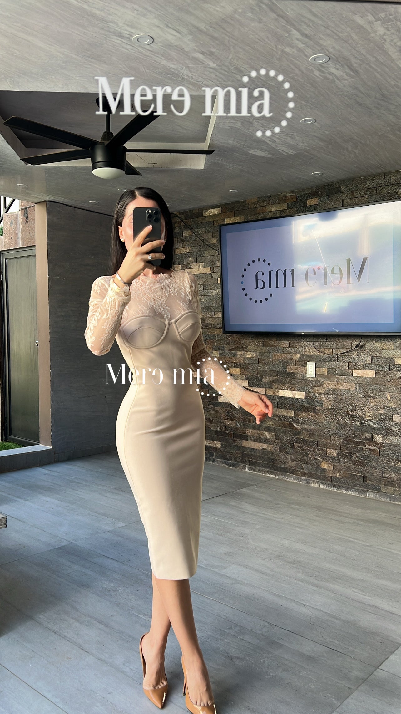 Vestido beige encaje