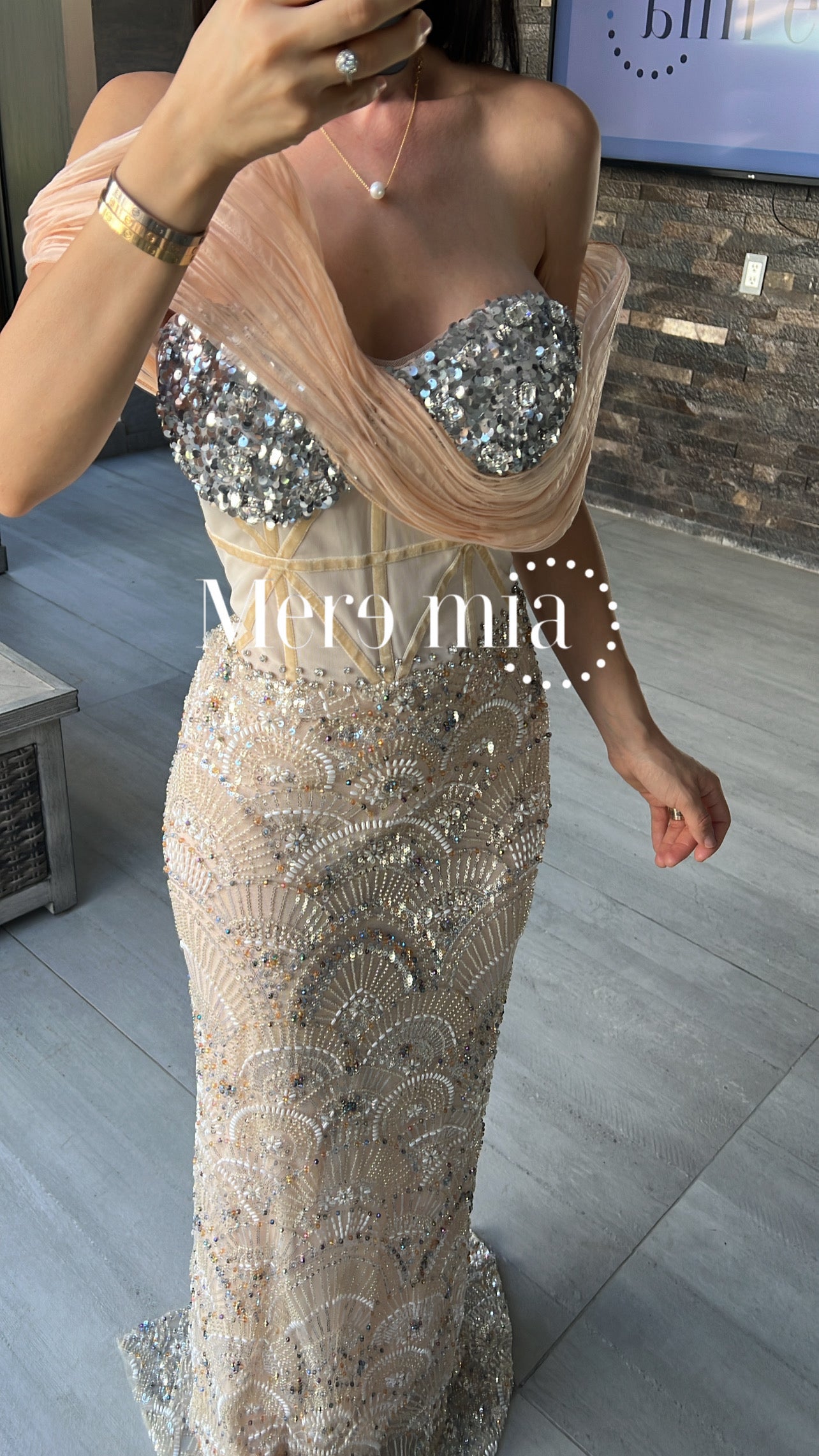 Vestido tul mel hombros