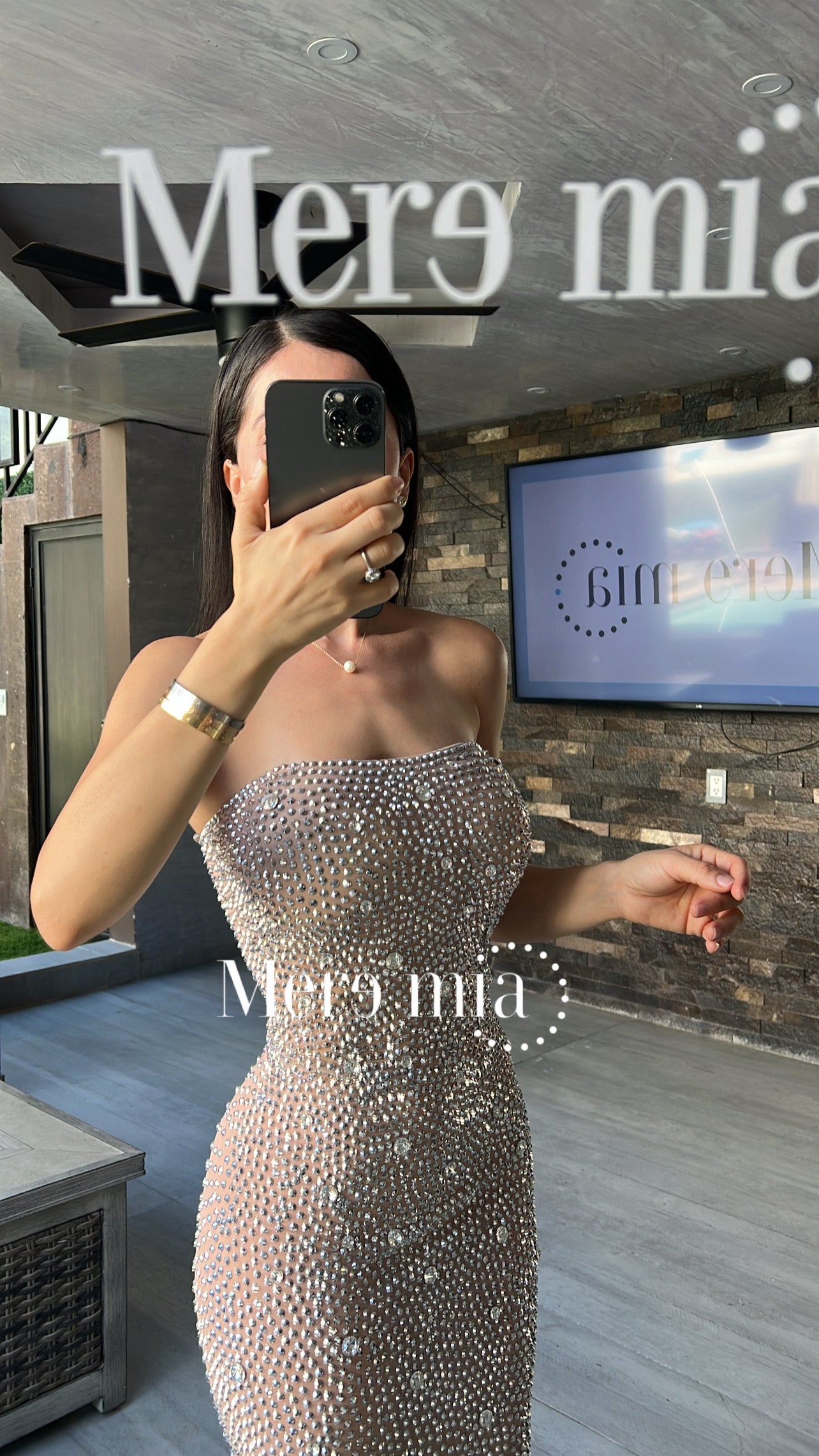 Vestido nude puntos