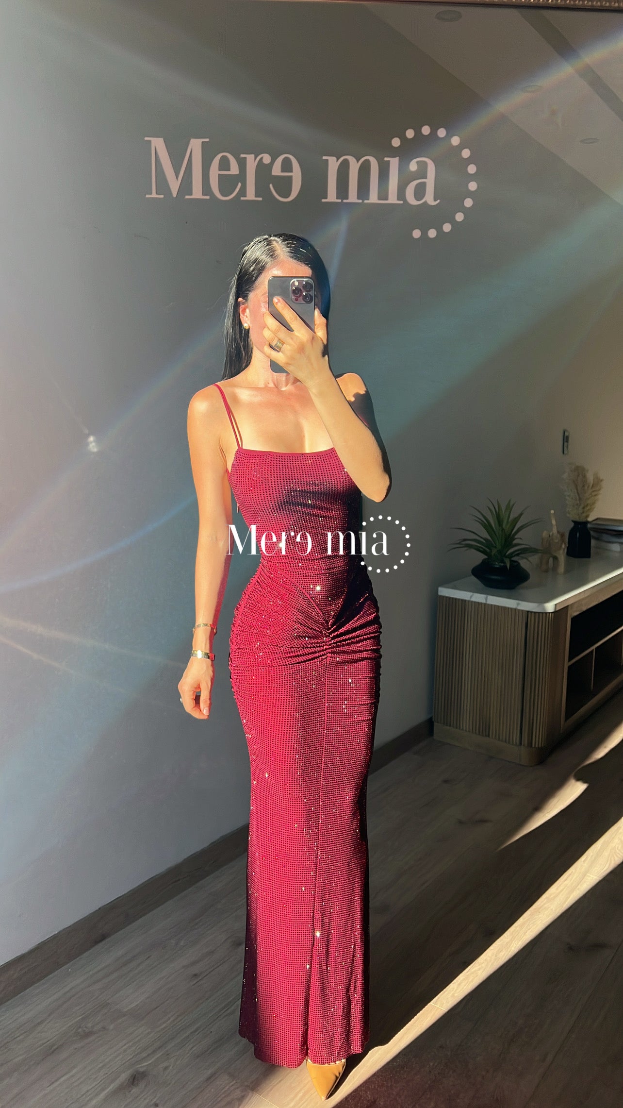 Vestido tinto puntos nudo