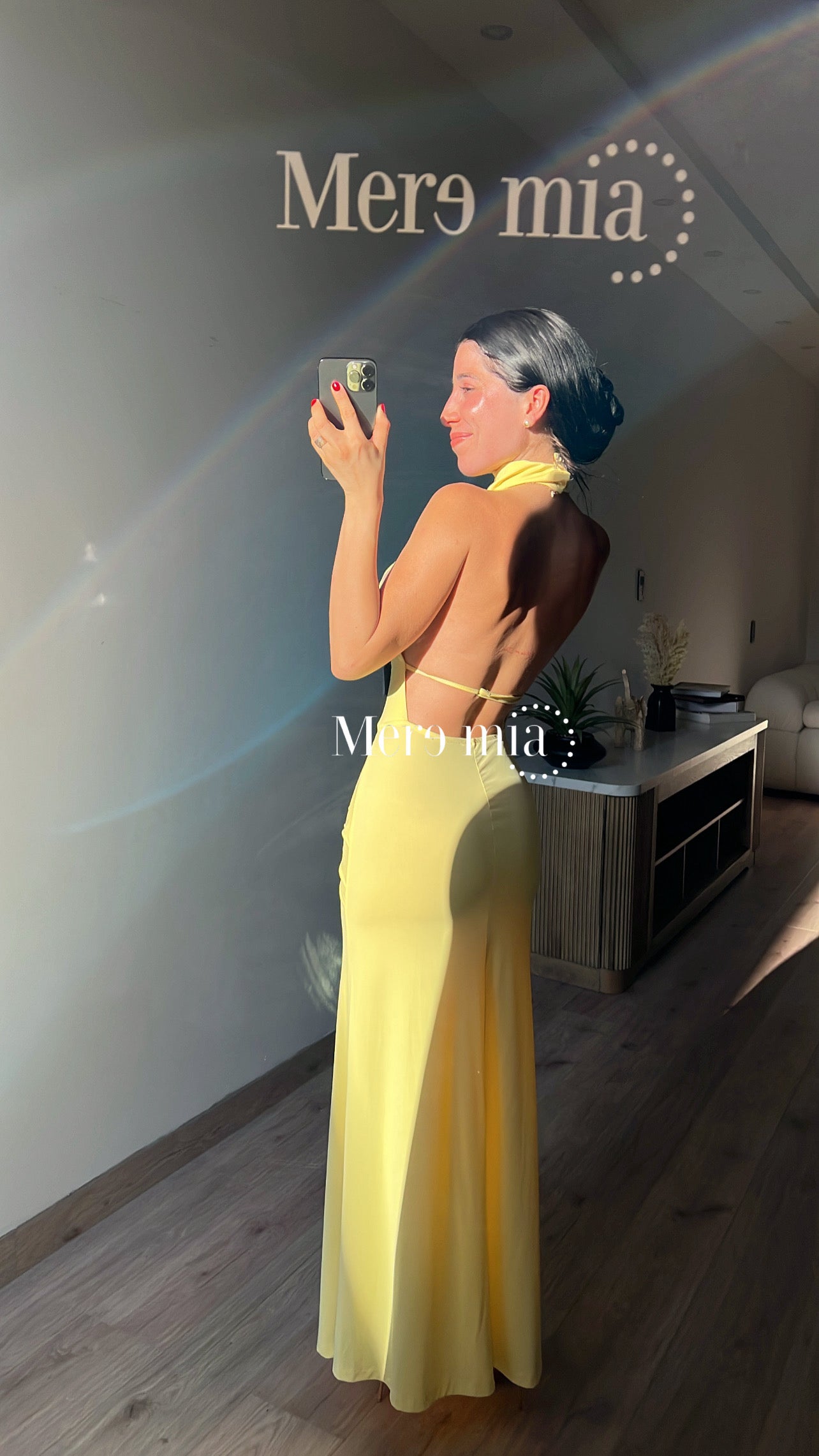Vestido amarillo nudo espalda